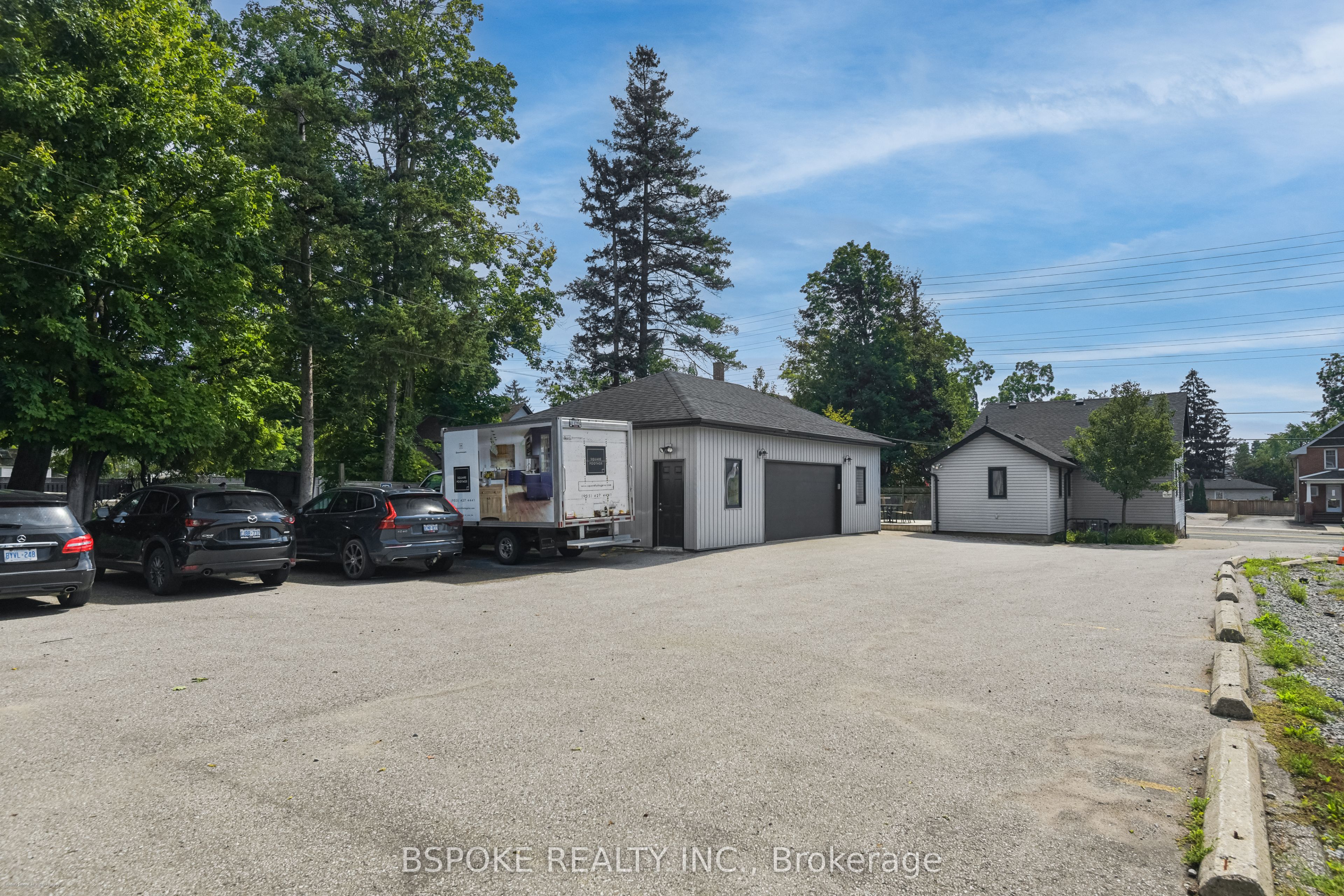 578 Kingston Road W Property Photo 45