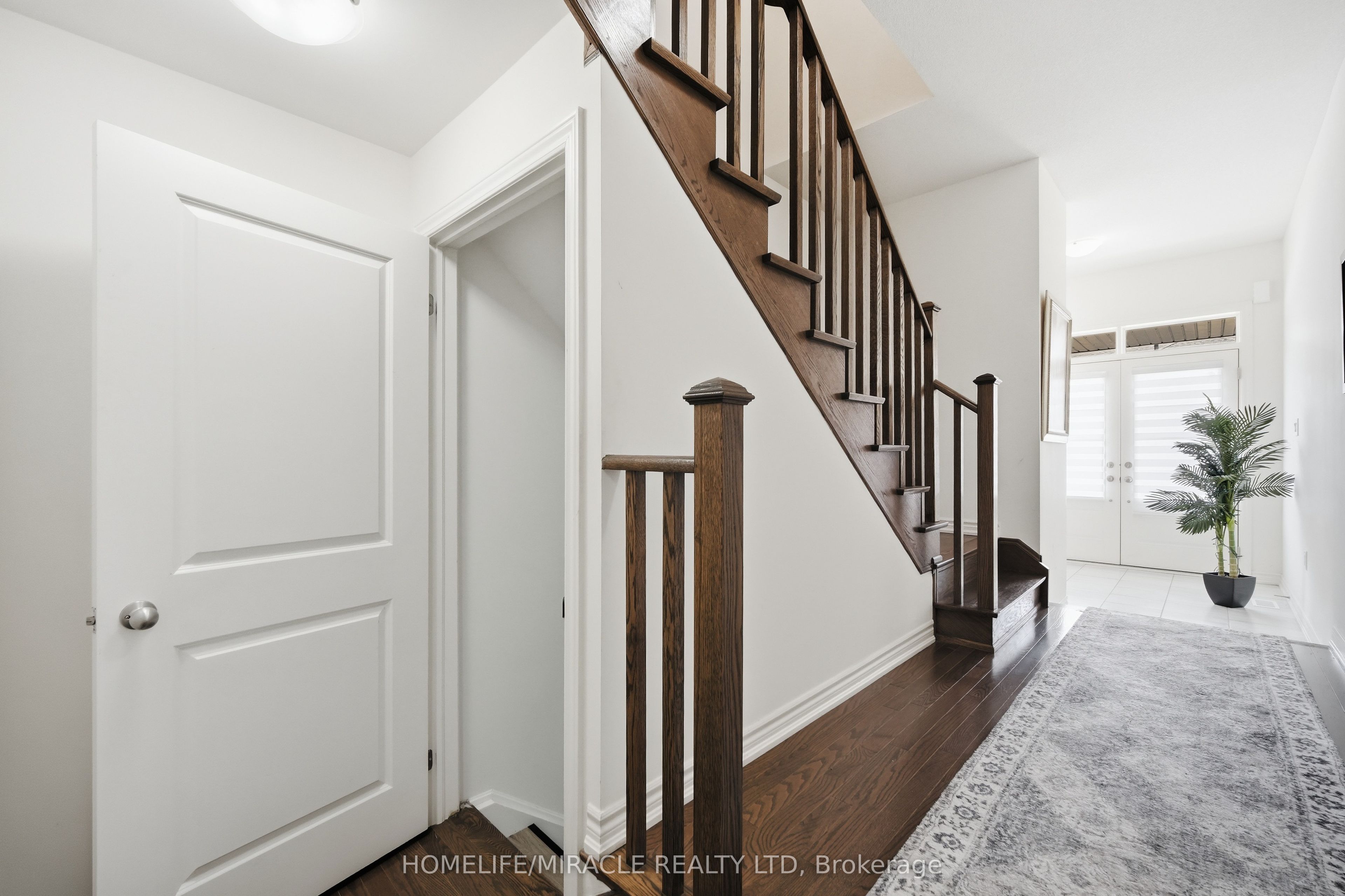 1230 Rexton Drive Property Photo 20