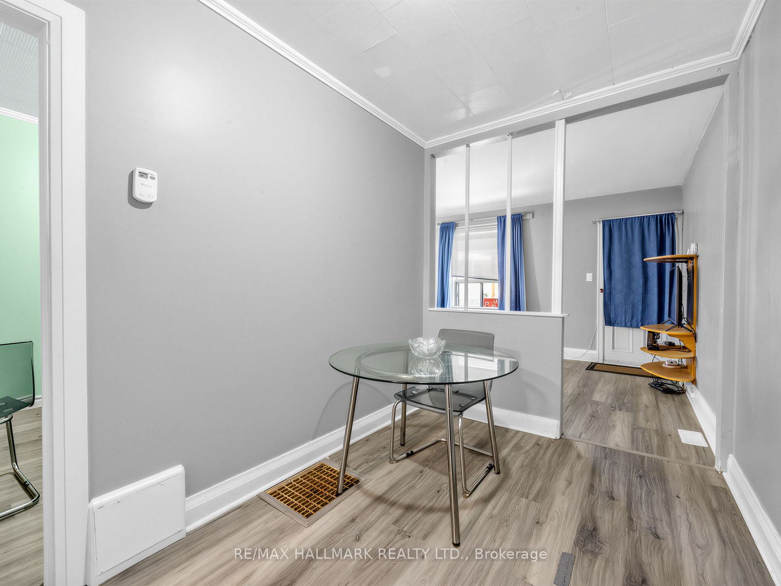 201 Linsmore Crescent Property Photo 10