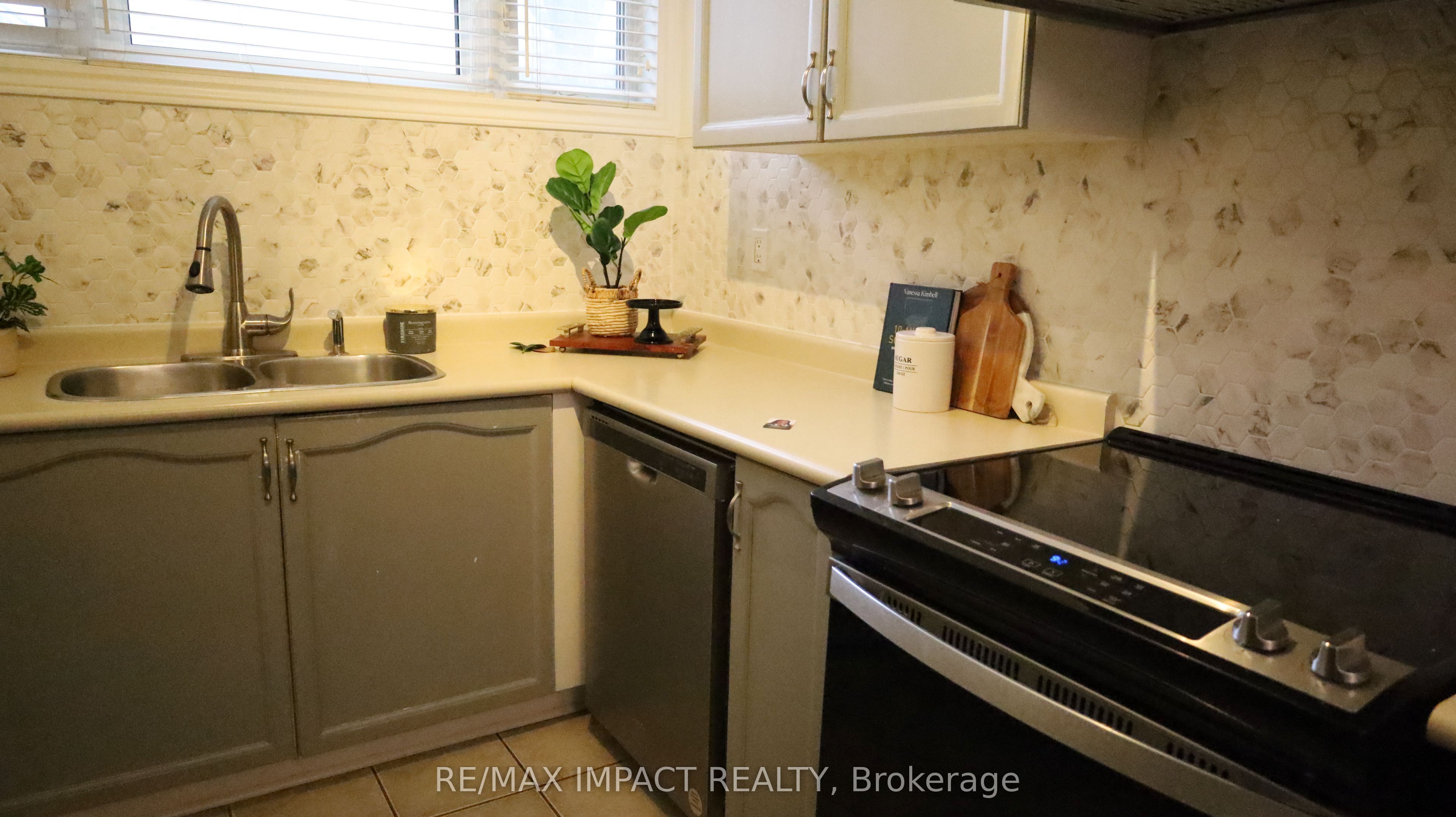 11 Fenwick Avenue Property Photo 5