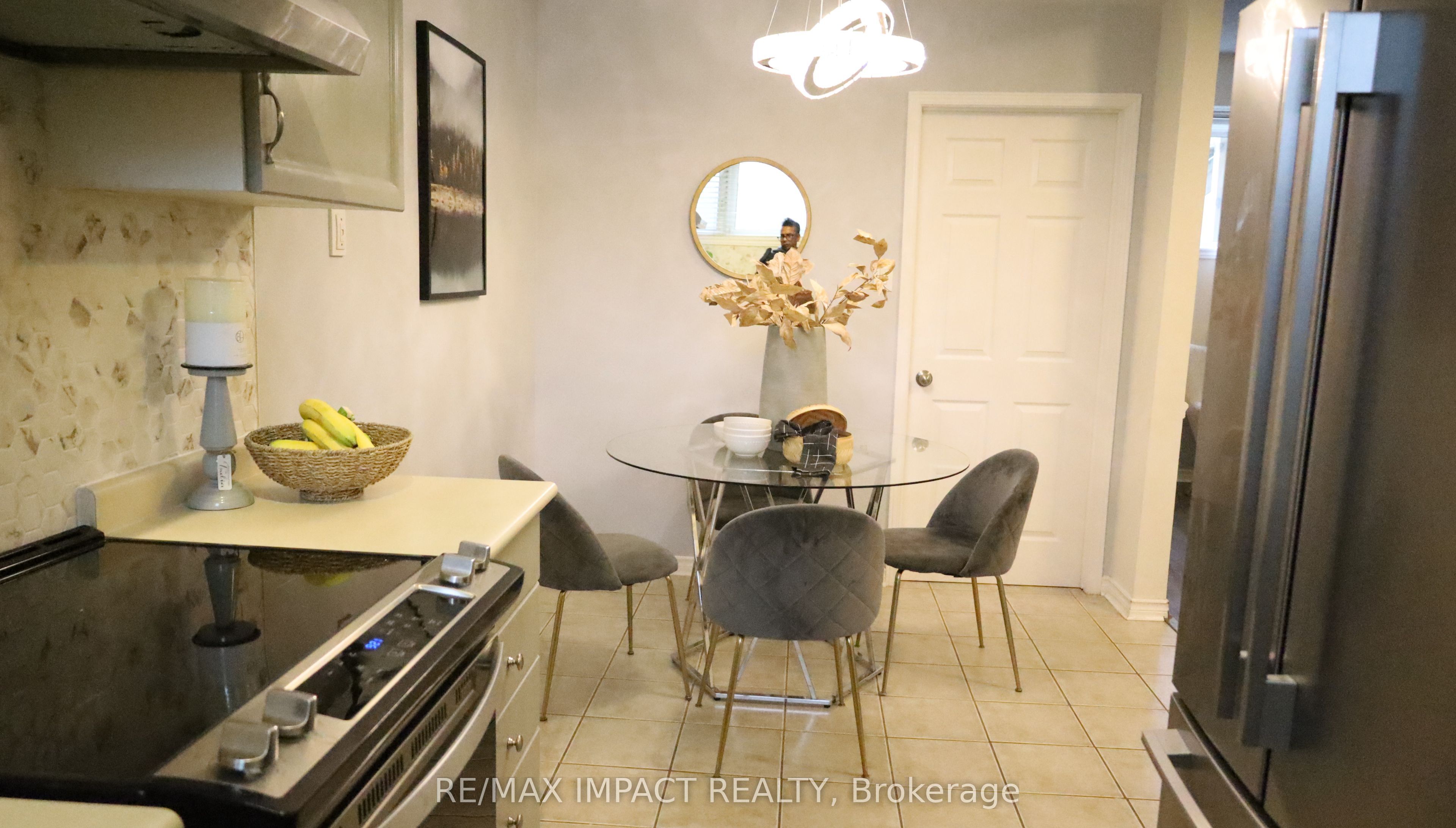 11 Fenwick Avenue Property Photo 6