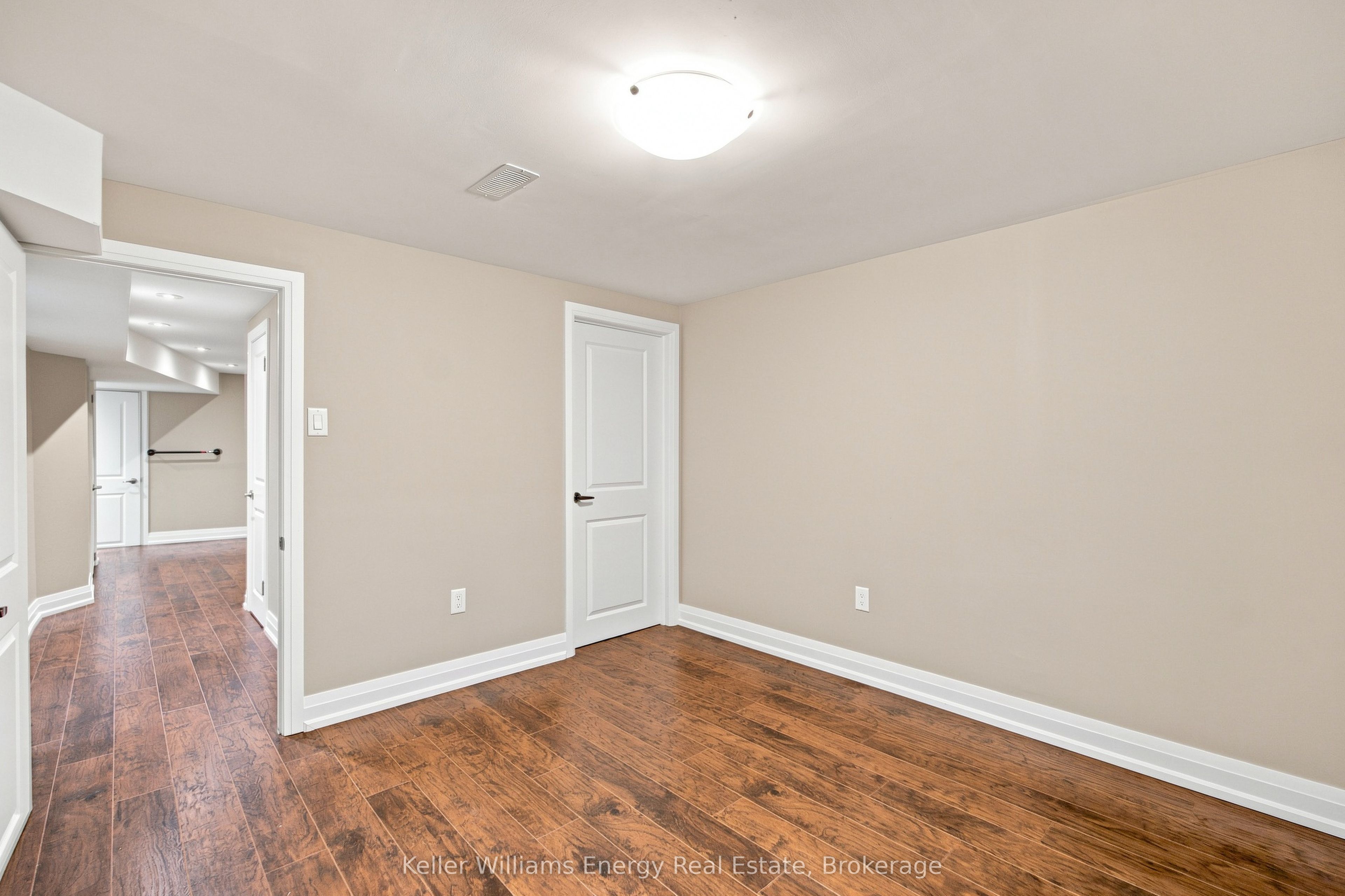 1014 Pinetree Court Property Photo 35