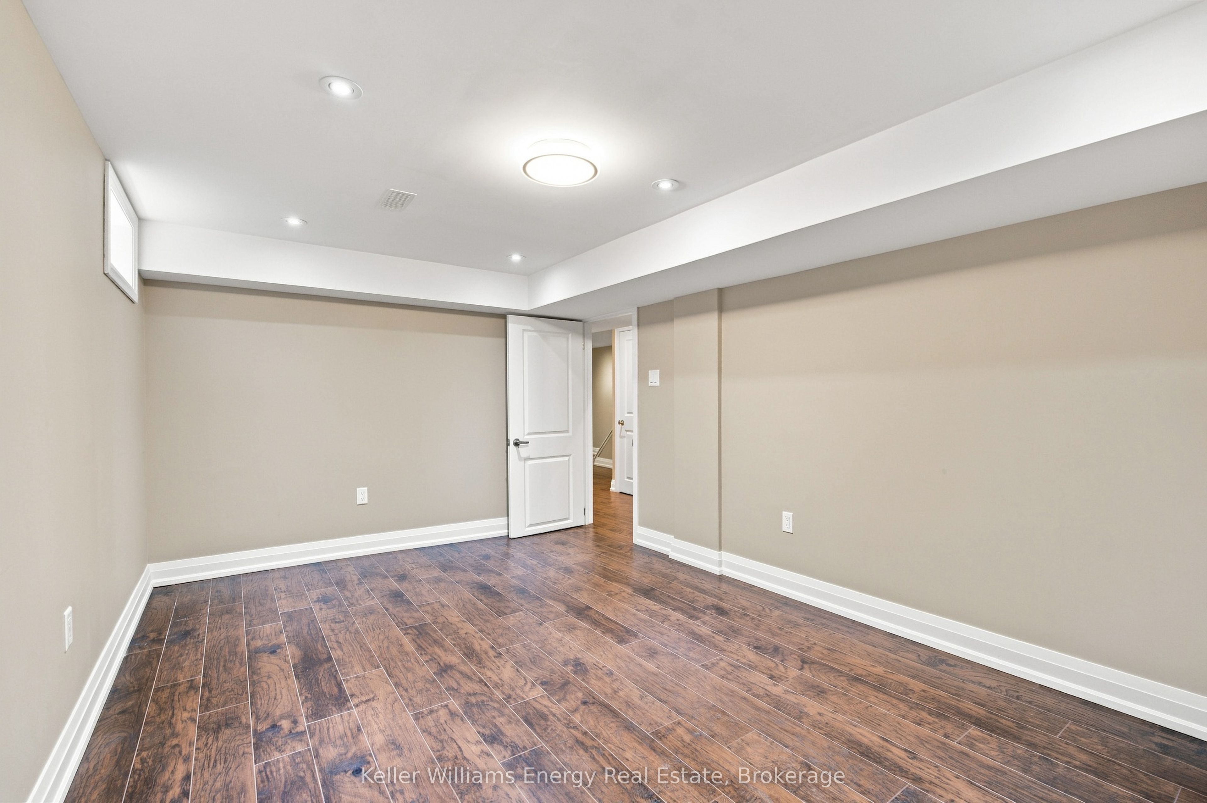 1014 Pinetree Court Property Photo 36