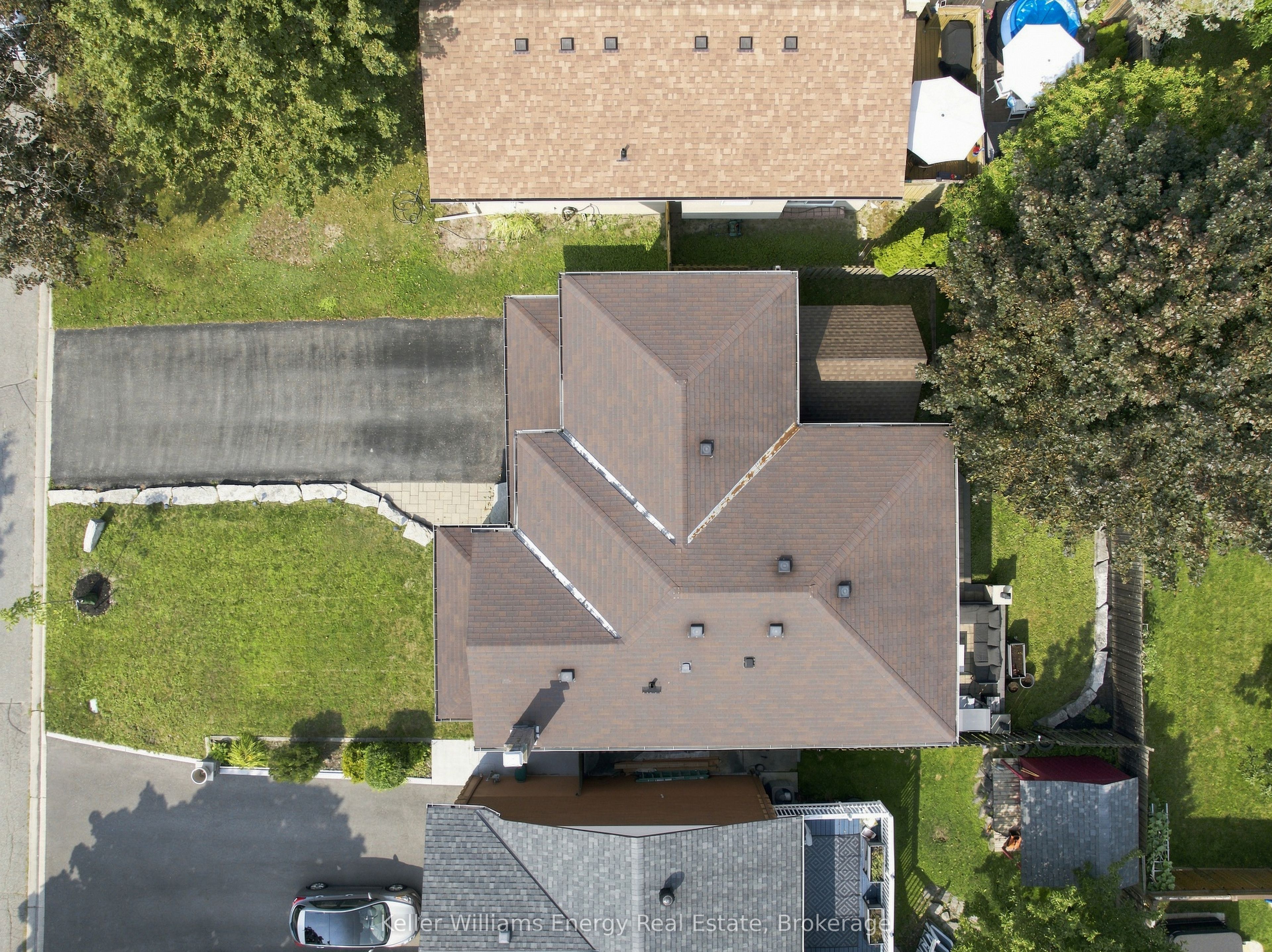 1014 Pinetree Court Property Photo 47