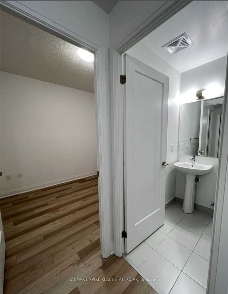 3220 Sheppard Avenue E 506 Property Photo 29