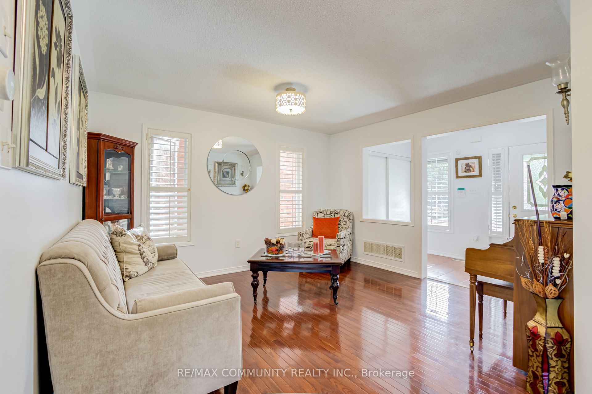 19 Tiller Street Property Photo 9
