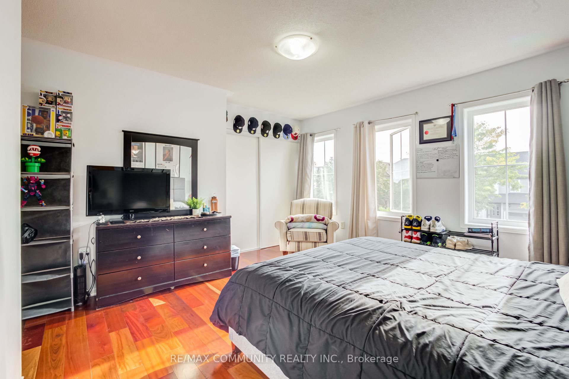 19 Tiller Street Property Photo 32