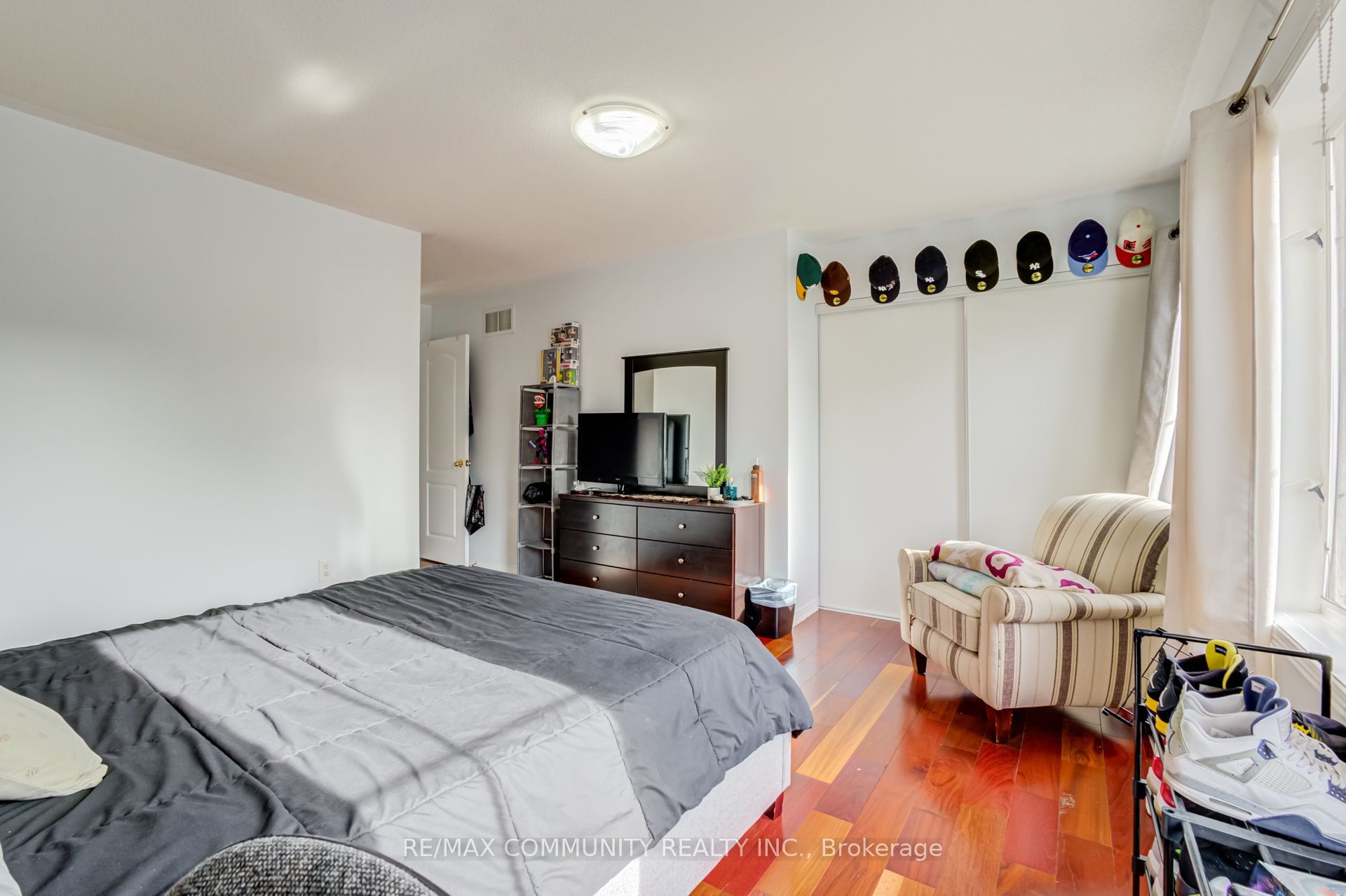 19 Tiller Street Property Photo 34
