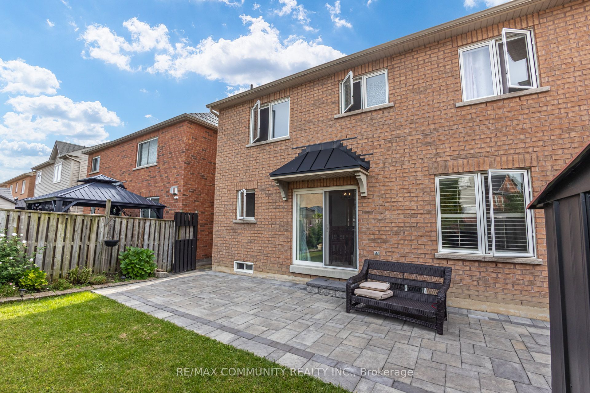 19 Tiller Street Property Photo 45