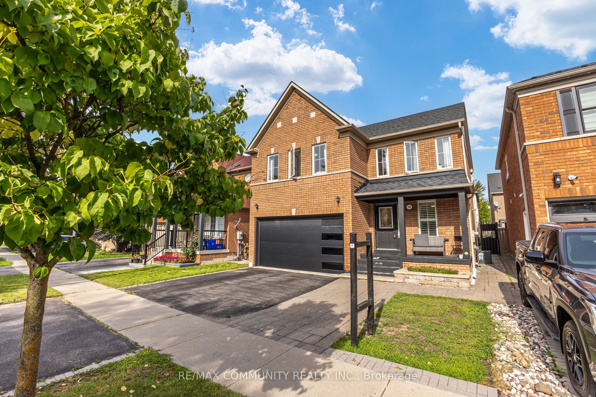 19 Tiller Street Property Photo 47