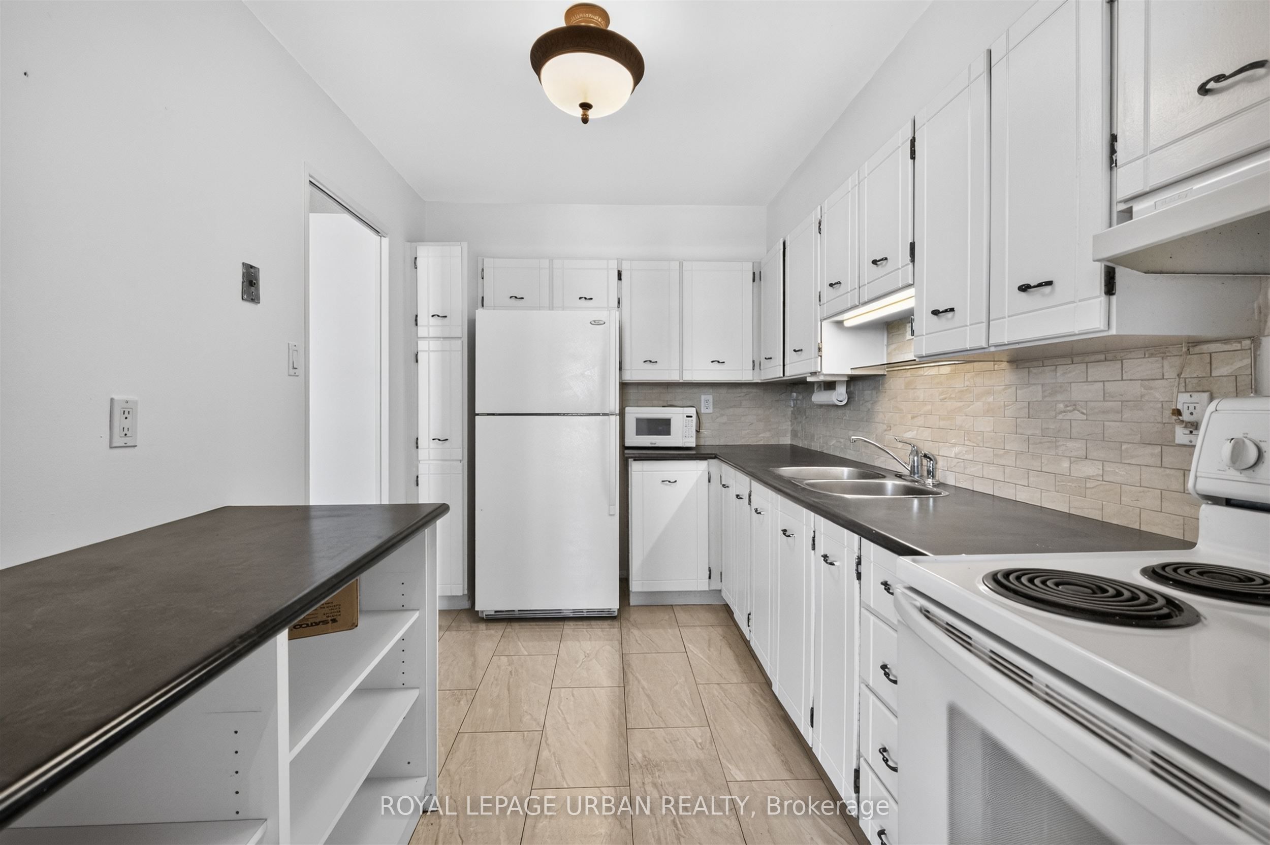 1135 Logan Avenue 703 Property Photo 18
