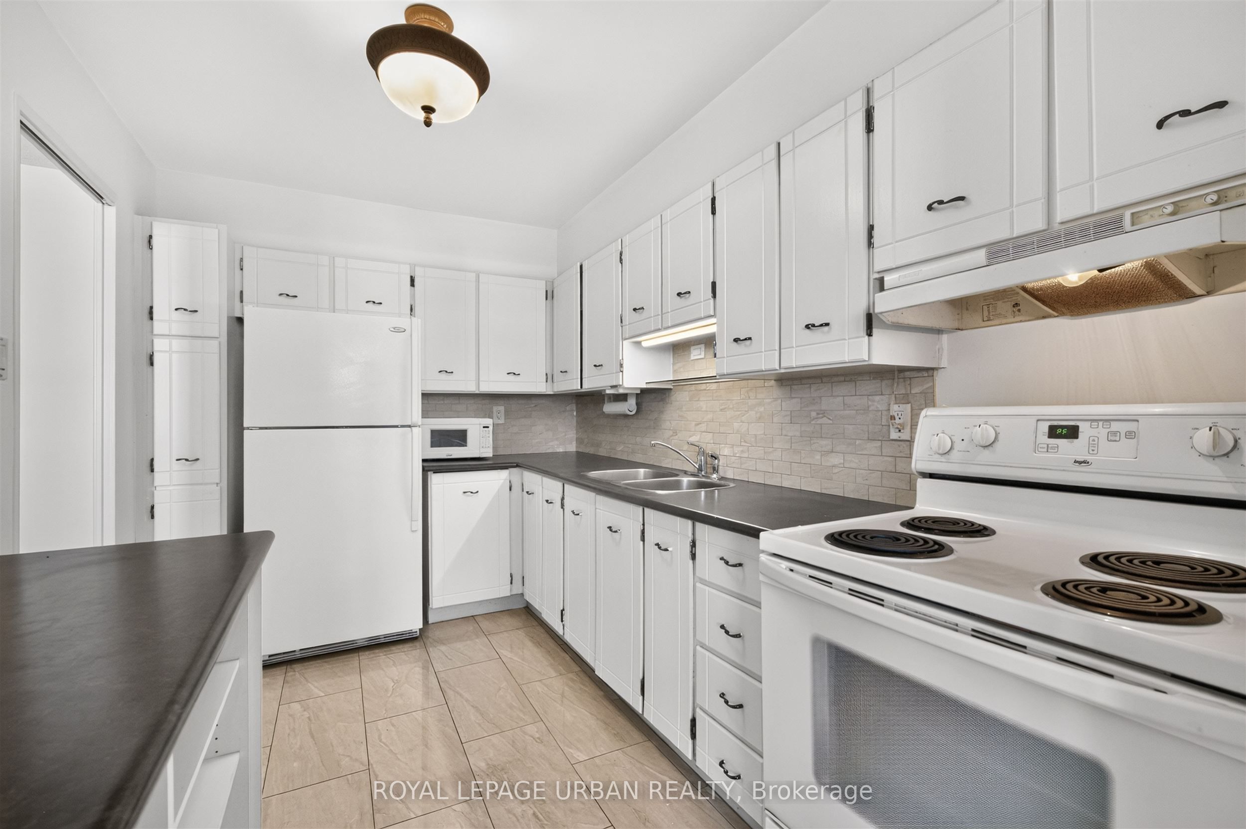 1135 Logan Avenue 703 Property Photo 19