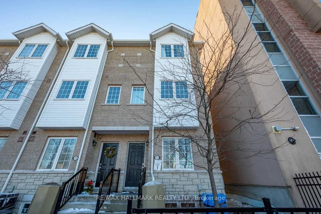 3757a St Clair Avenue E Property Photo 1