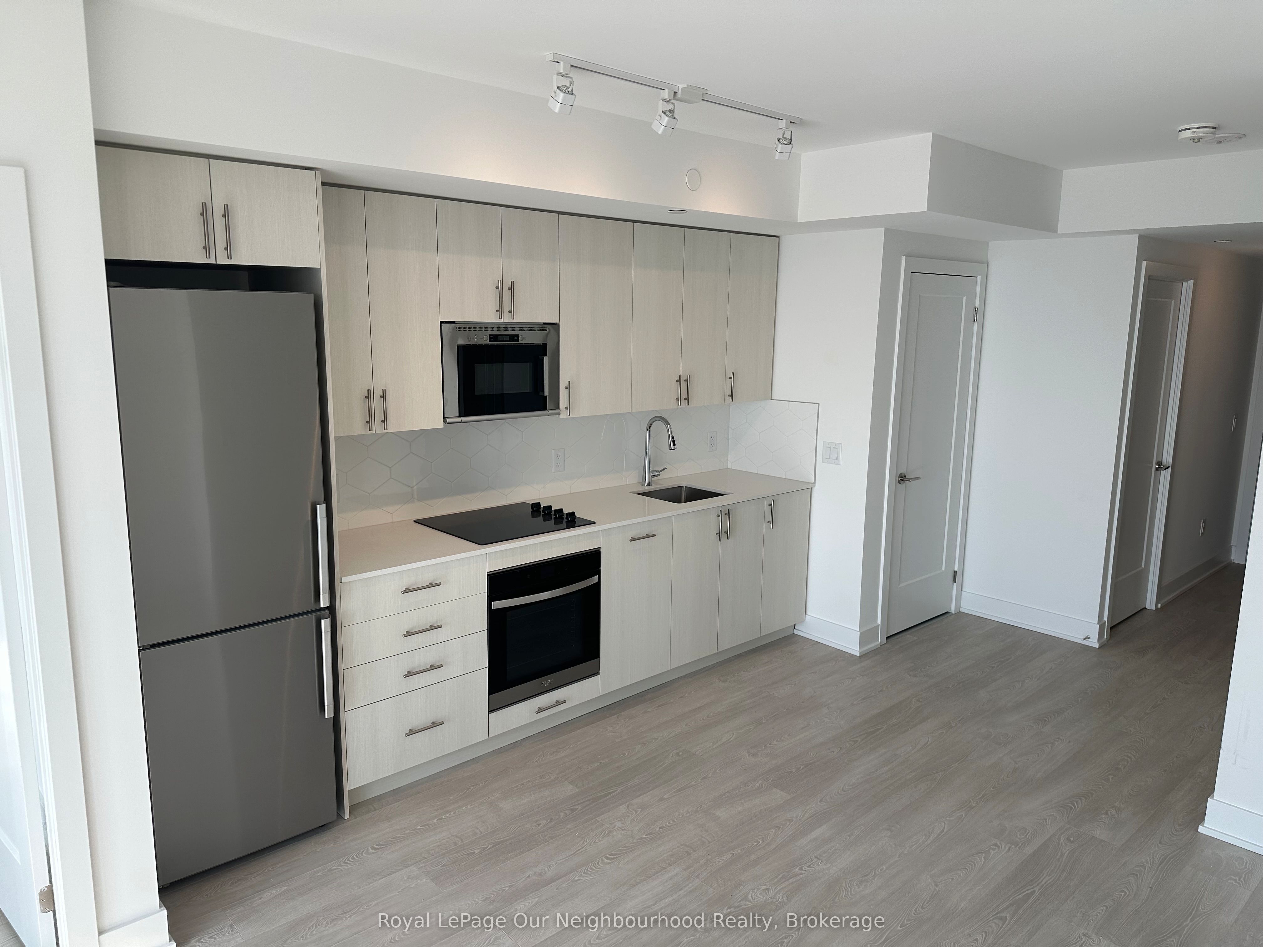 2545 Simcoe Street N 2615 Property Photo 5
