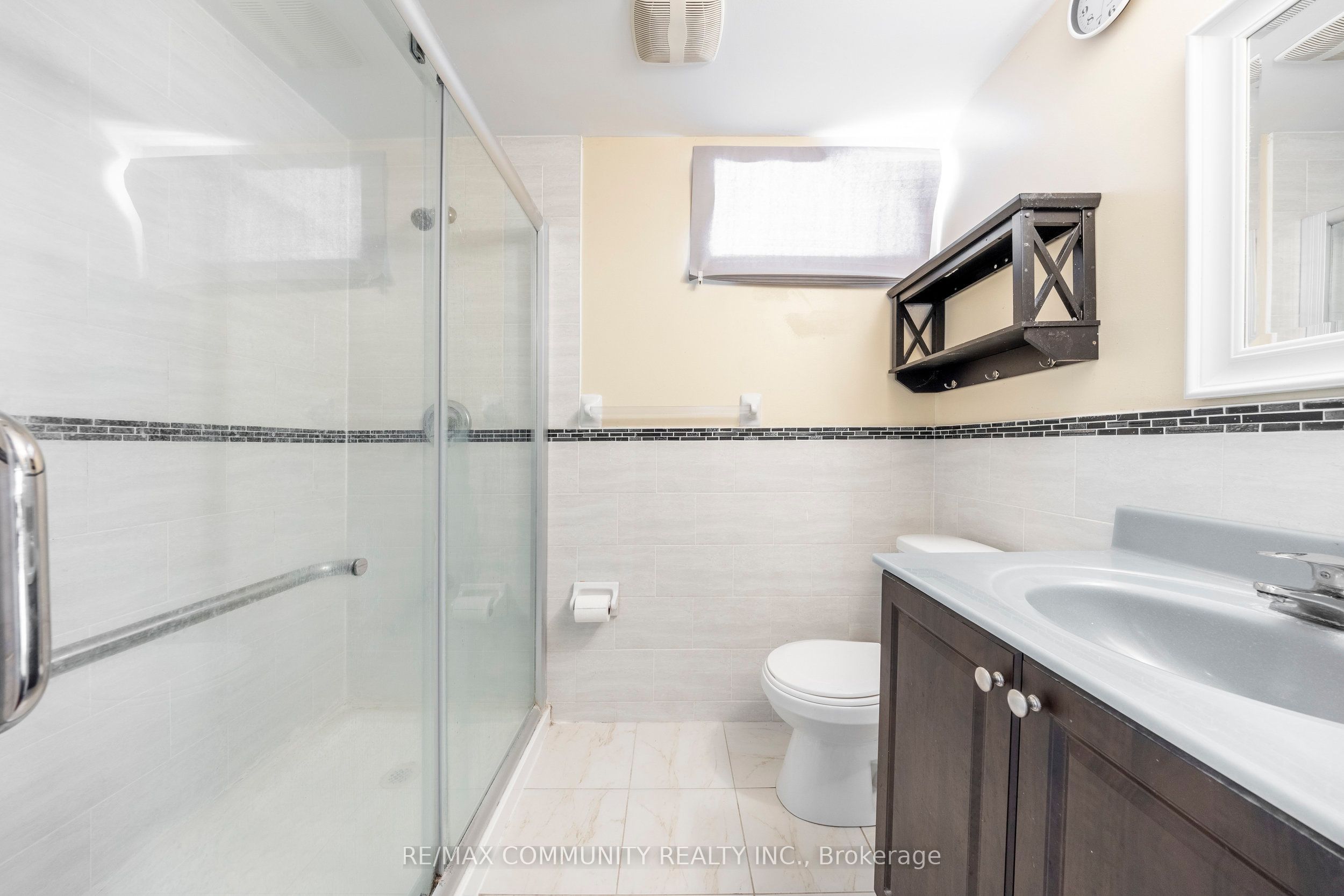 72 Lampman Drive Bsmt Property Photo 16