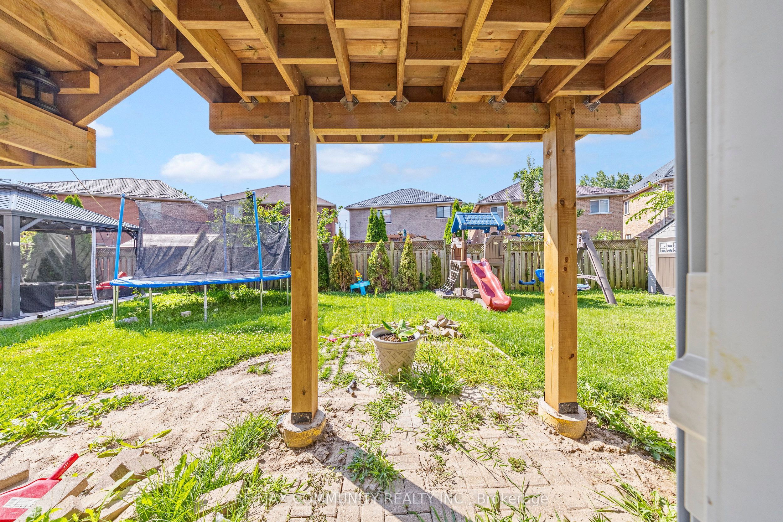 72 Lampman Drive Bsmt Property Photo 23