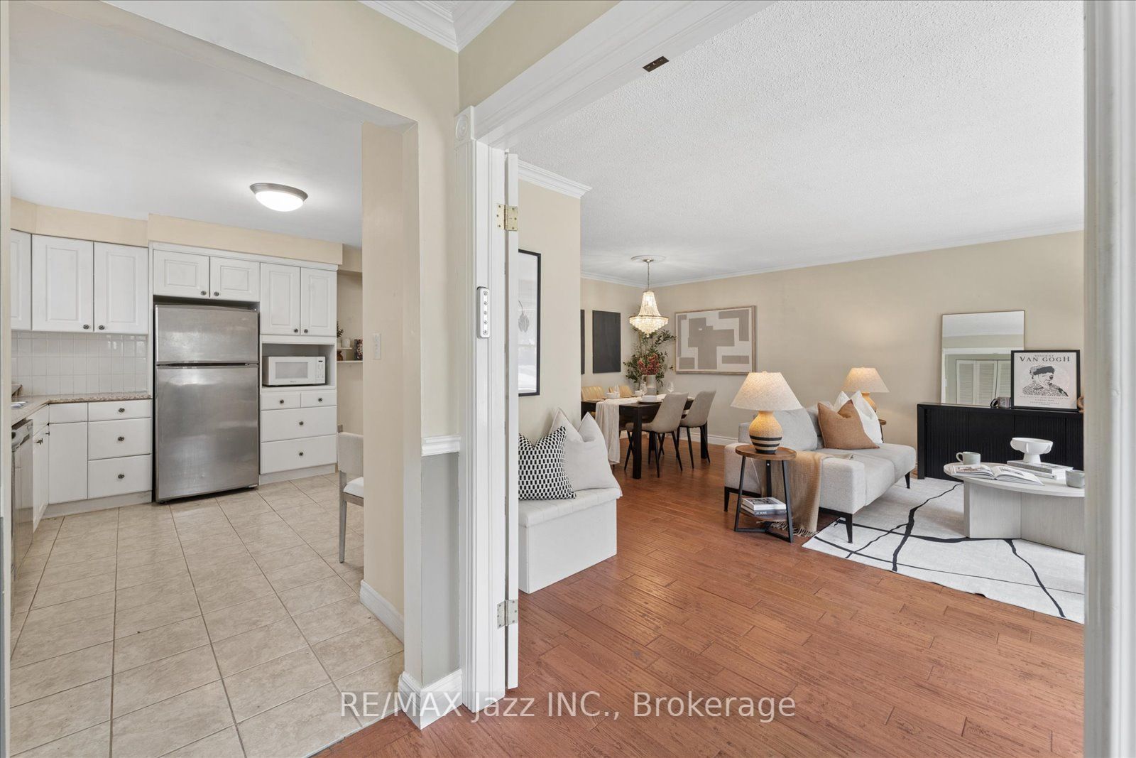 241 Viewmount Street Property Photo 5