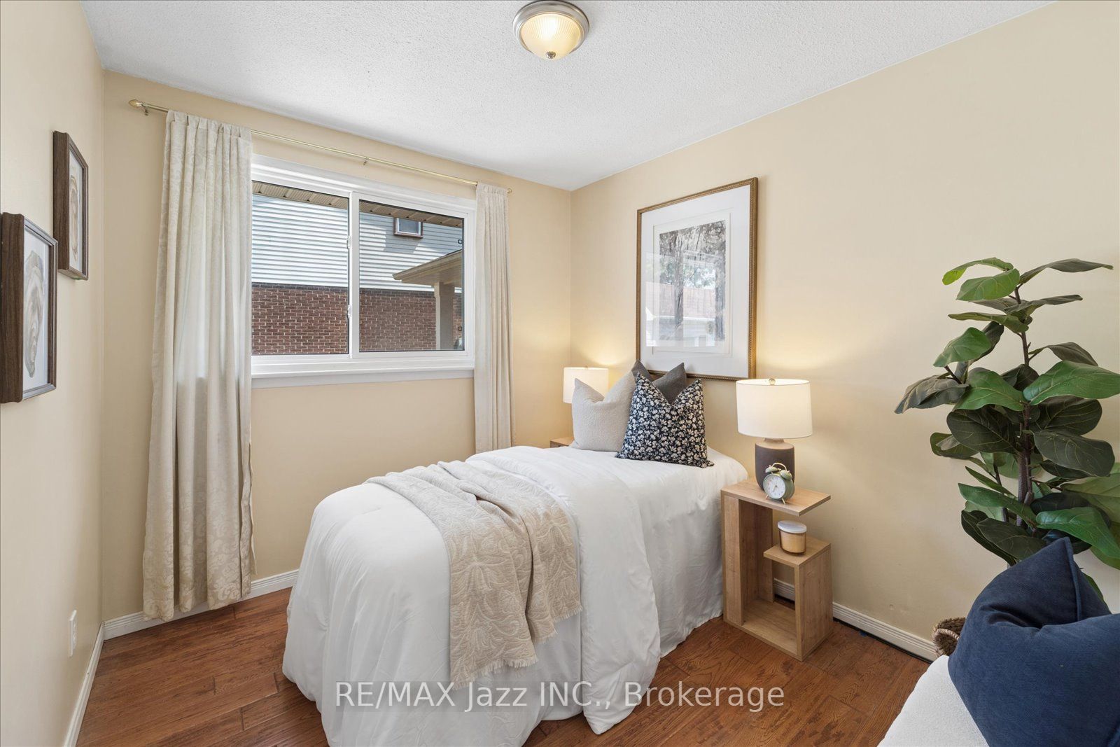 241 Viewmount Street Property Photo 26