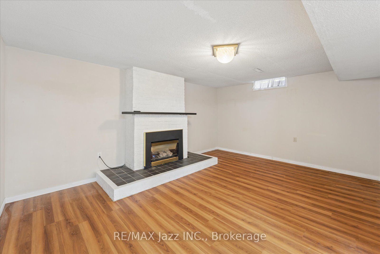 241 Viewmount Street Property Photo 30