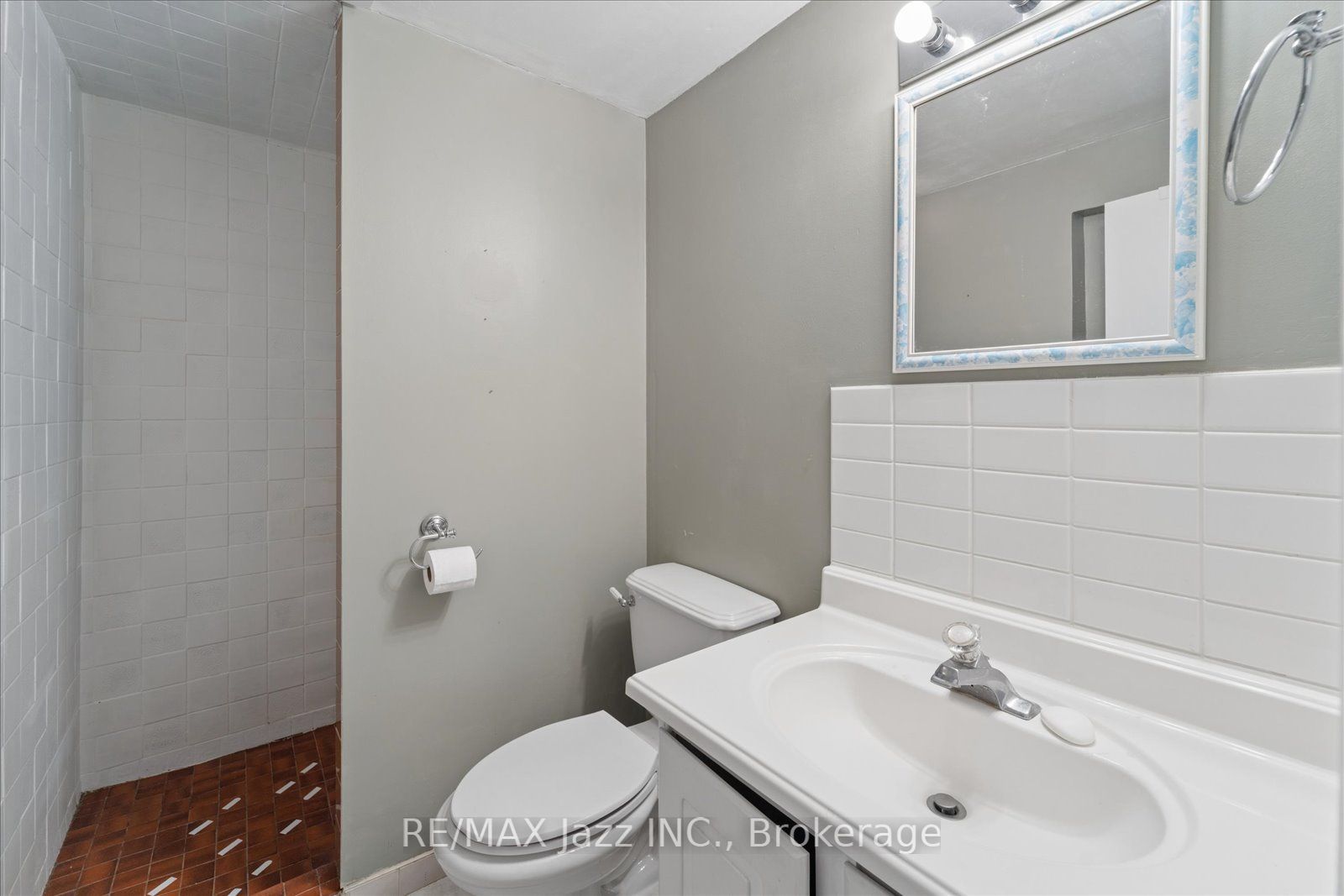 241 Viewmount Street Property Photo 37