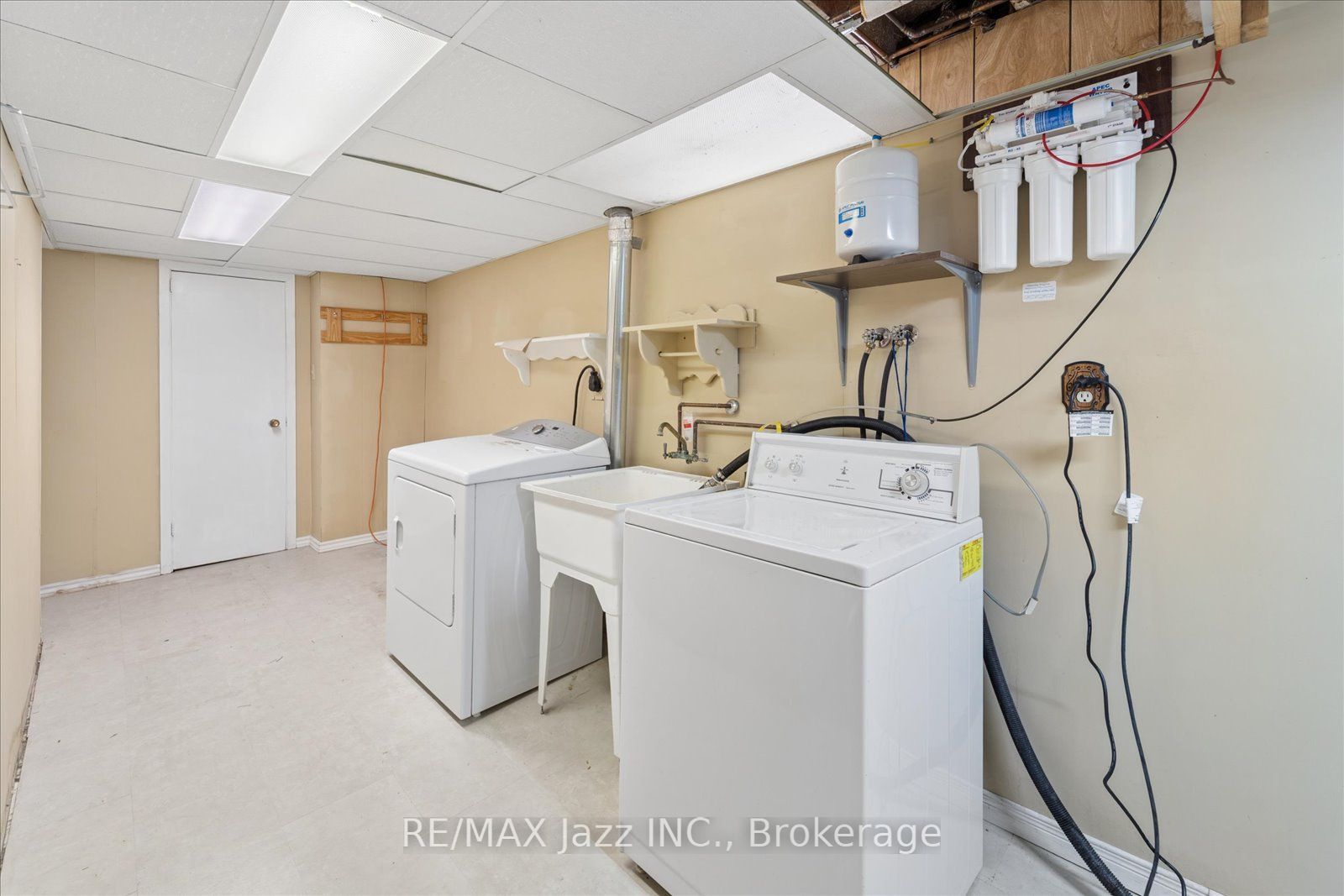 241 Viewmount Street Property Photo 39
