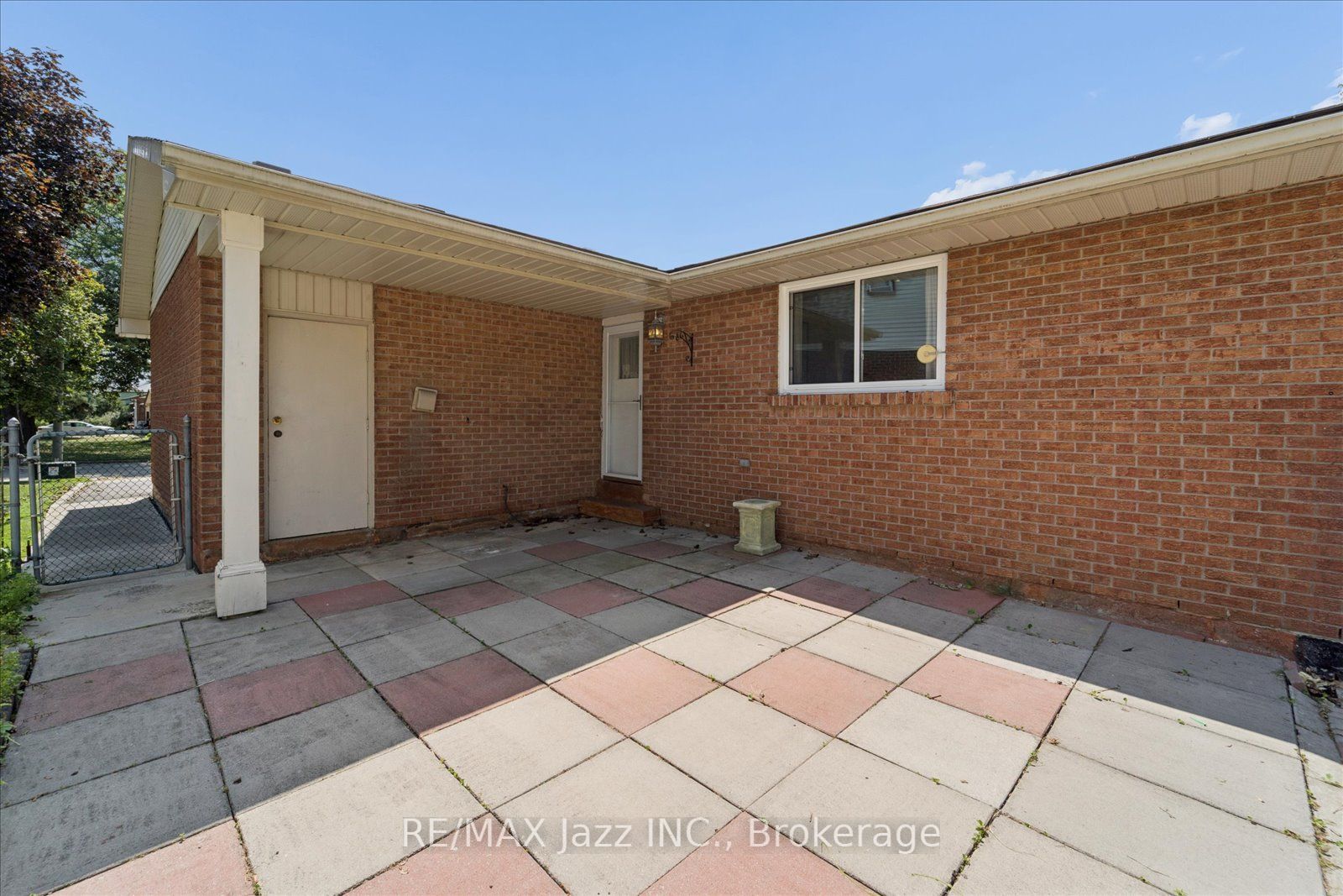 241 Viewmount Street Property Photo 41