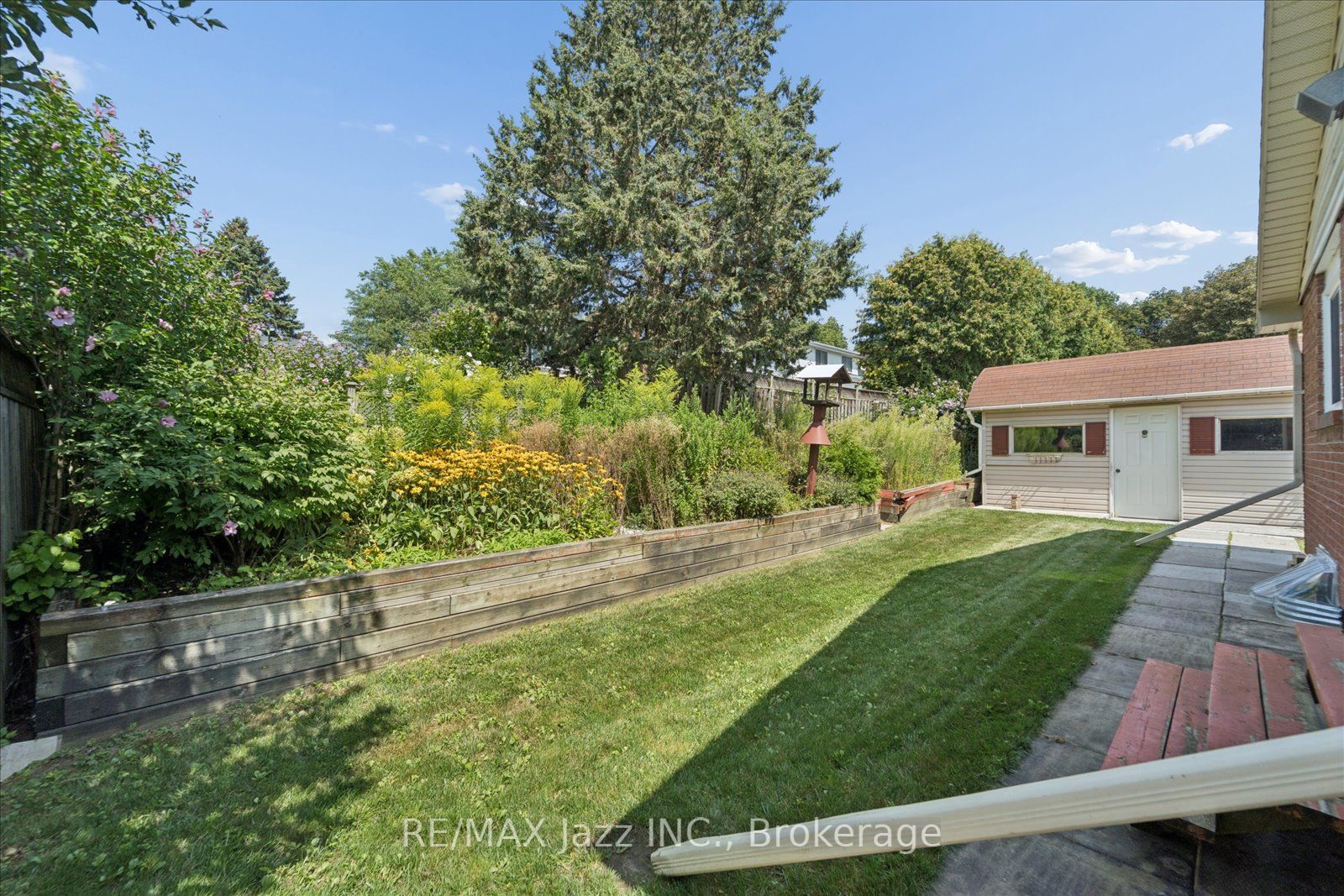 241 Viewmount Street Property Photo 46