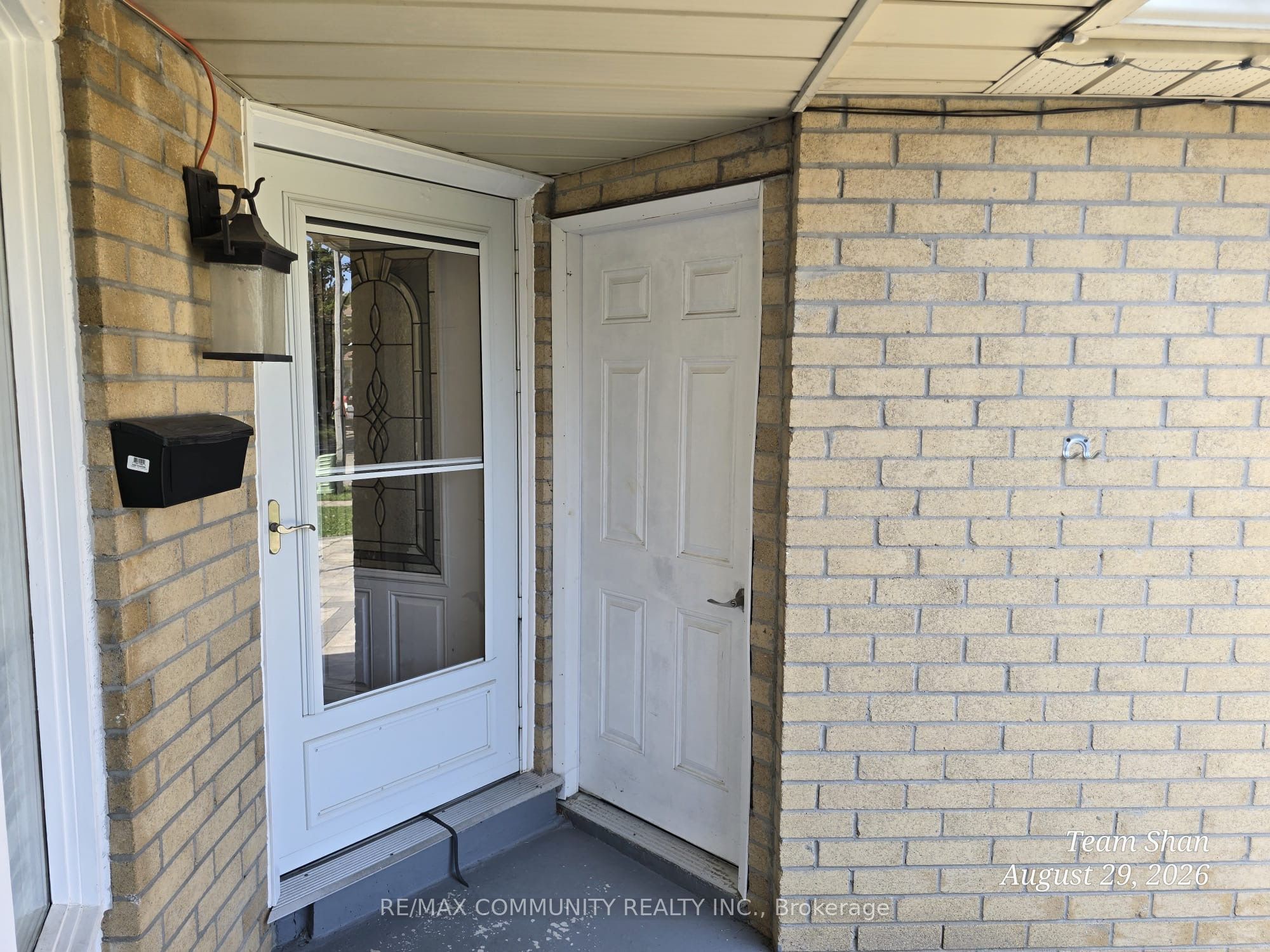 52 Noake Crescent Main Property Photo 4