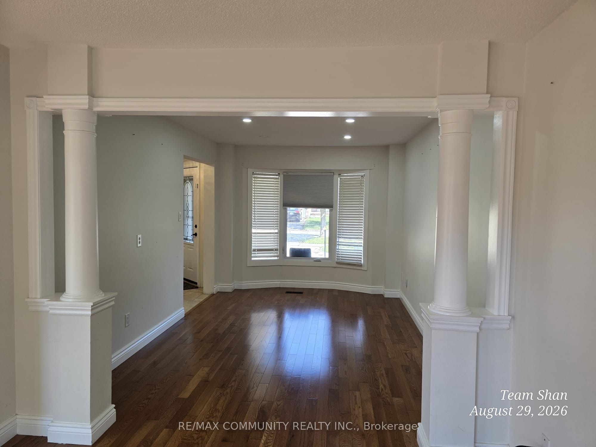 52 Noake Crescent Main Property Photo 6