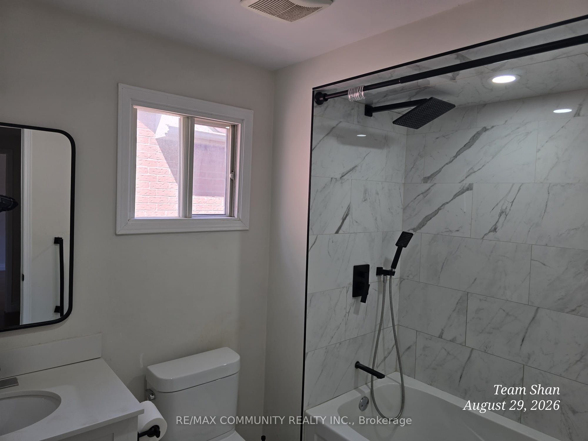 52 Noake Crescent Main Property Photo 16
