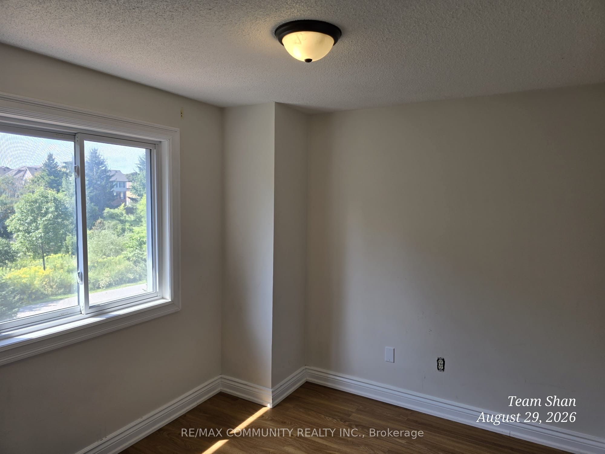 52 Noake Crescent Main Property Photo 19