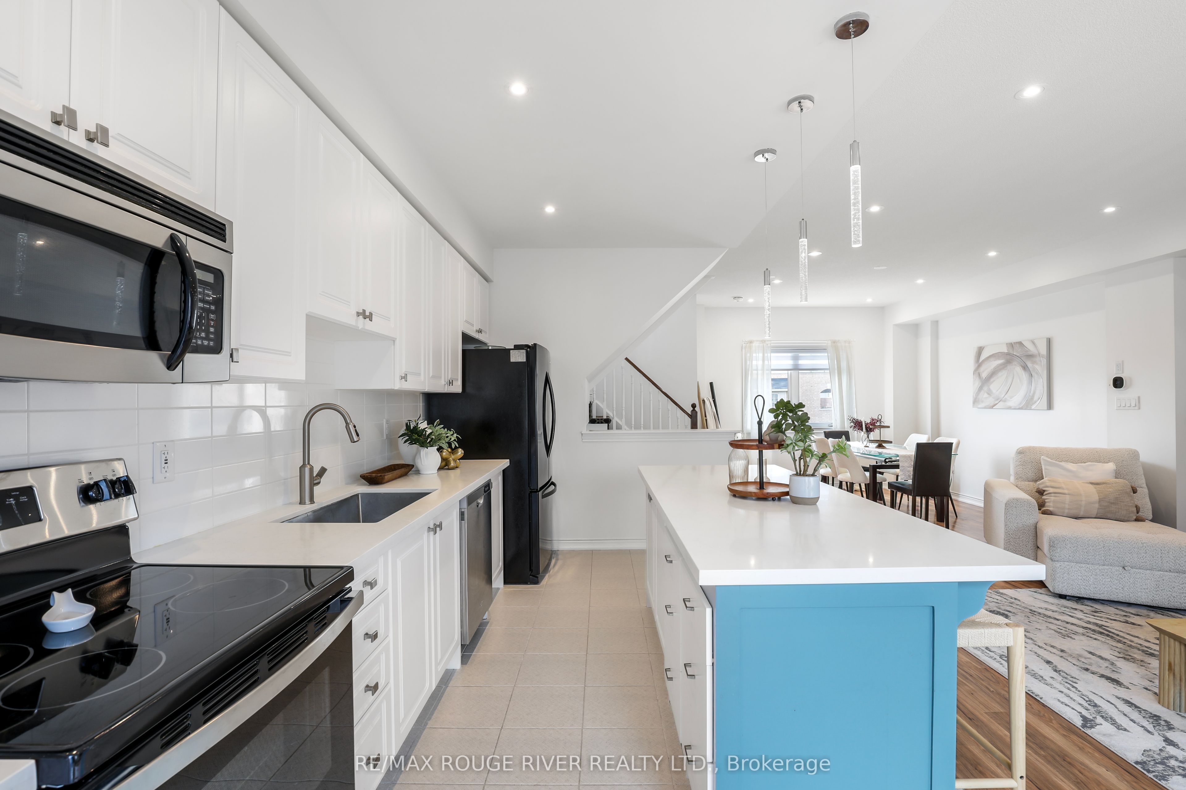 17 Devineridge Avenue Property Photo 10