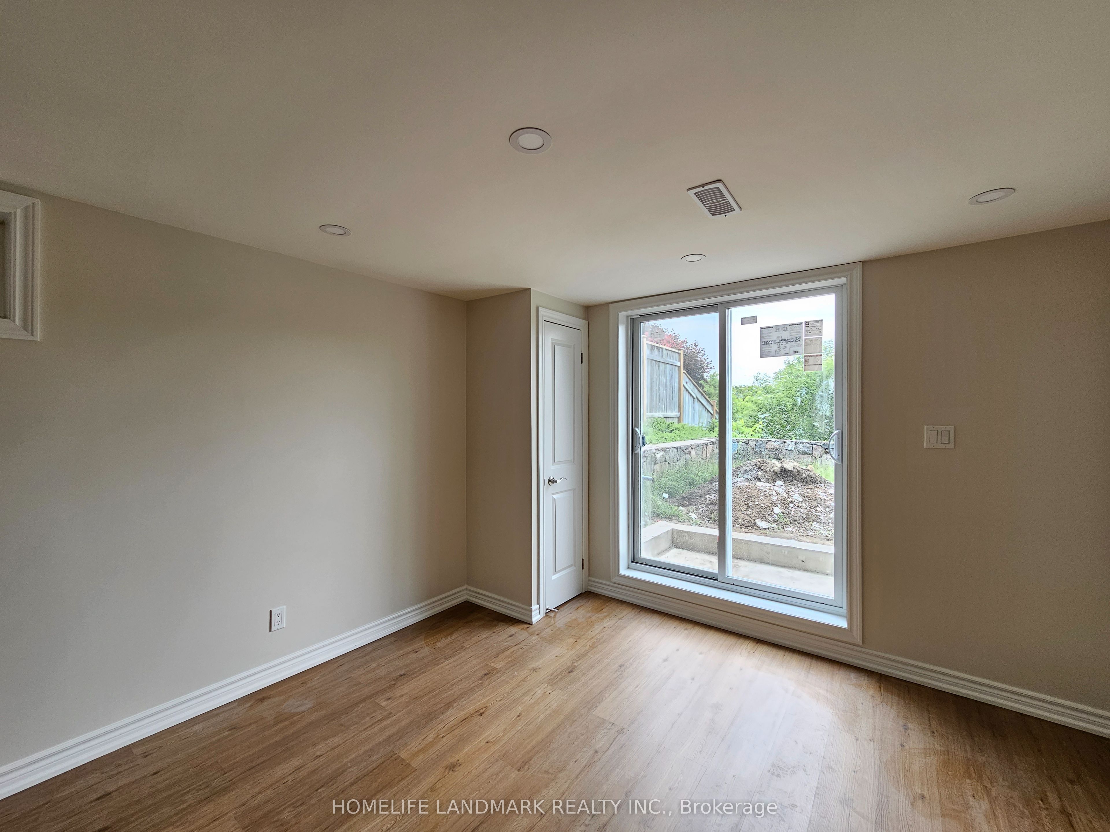 499 Tennyson Court Lower Property Photo 12