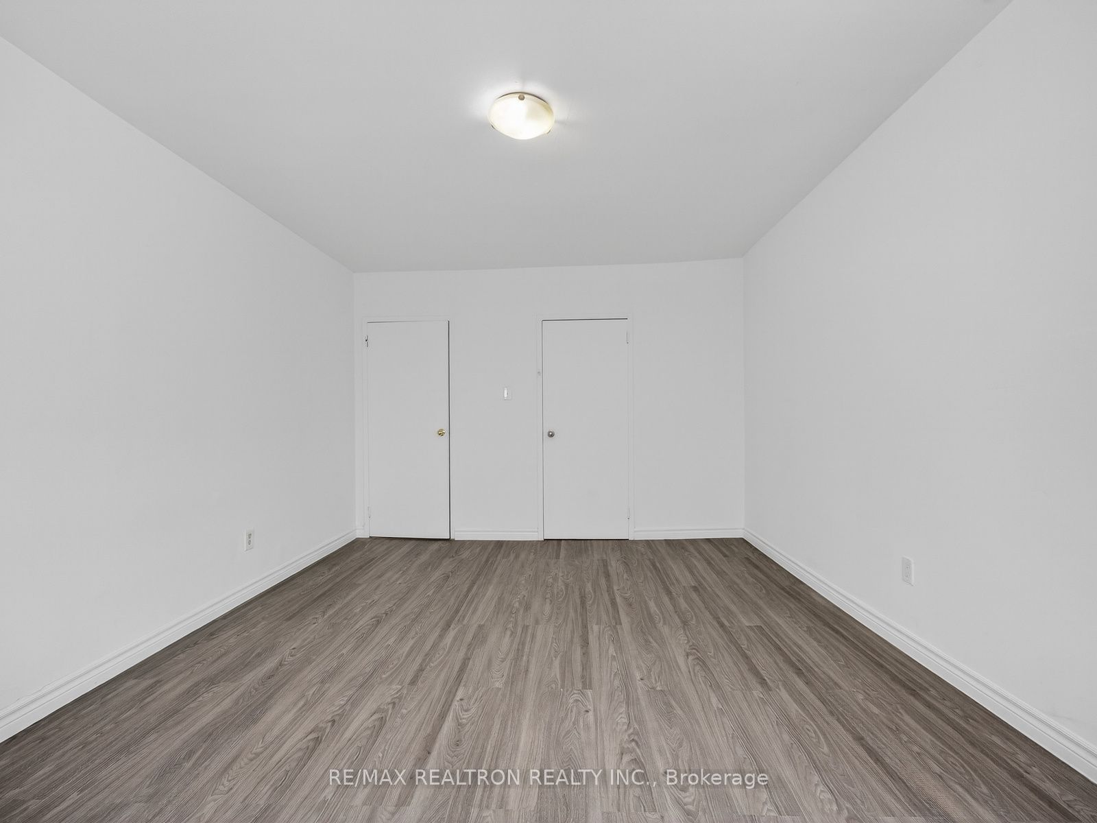 275 Wentworth Street W 205 Property Photo 16