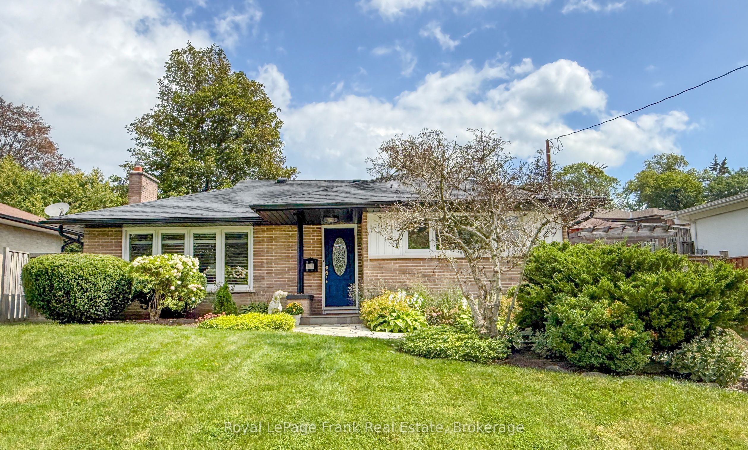 129 Keewatin Street N Property Photo 1