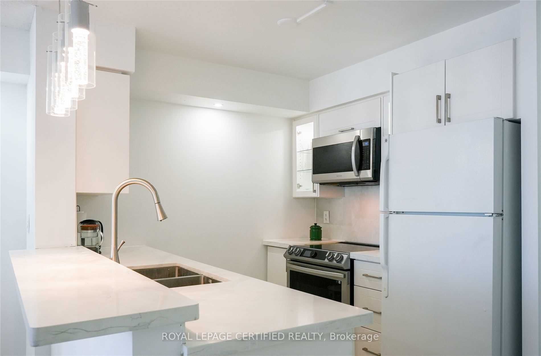 3650 Kingston Road 424 Property Photo 14