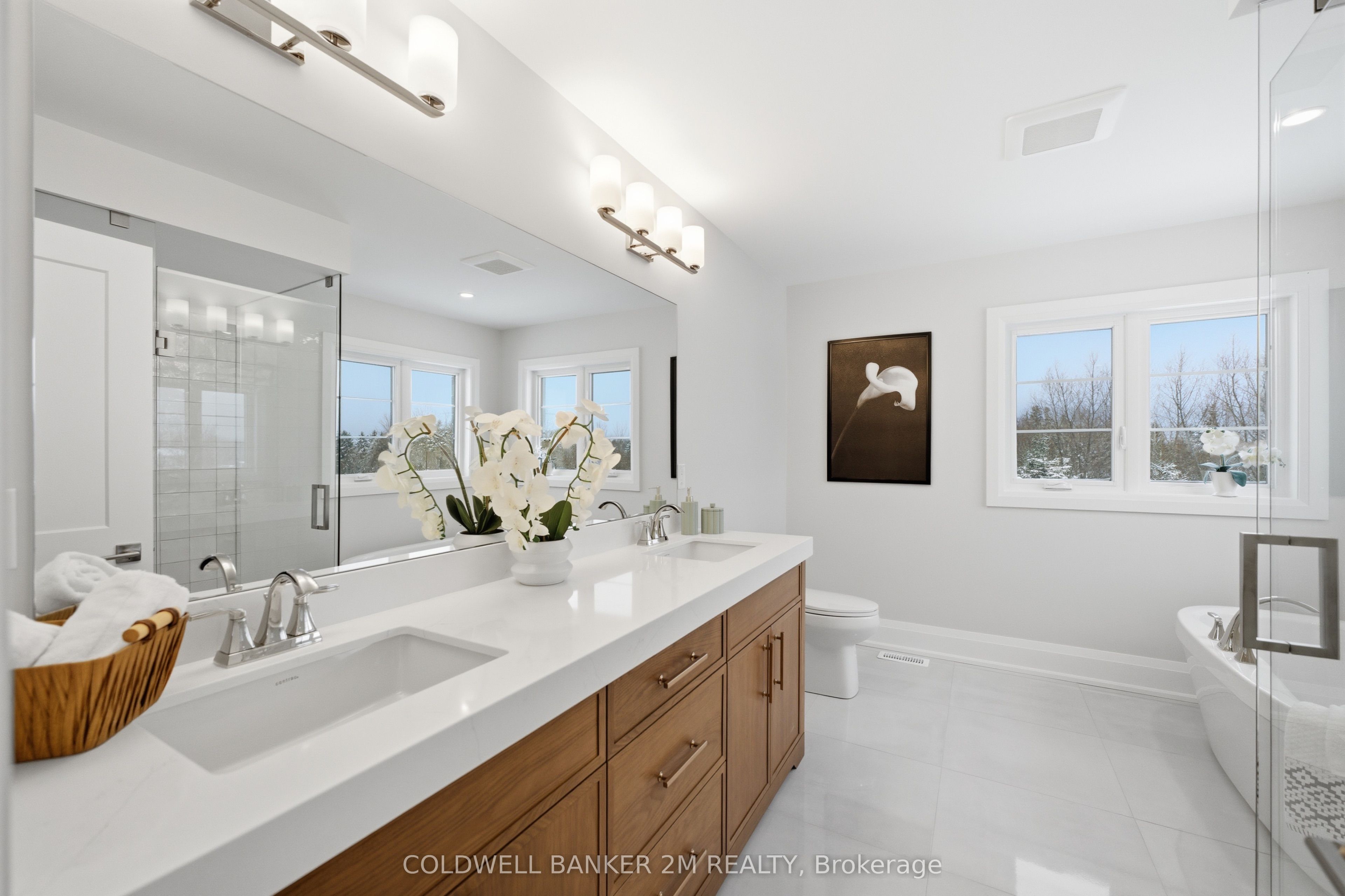 2038 Rudell Road Property Photo 23