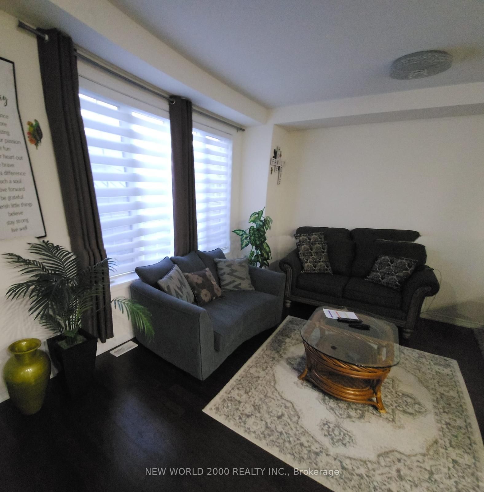 29 N Hornchurch Street Upper Property Photo 10