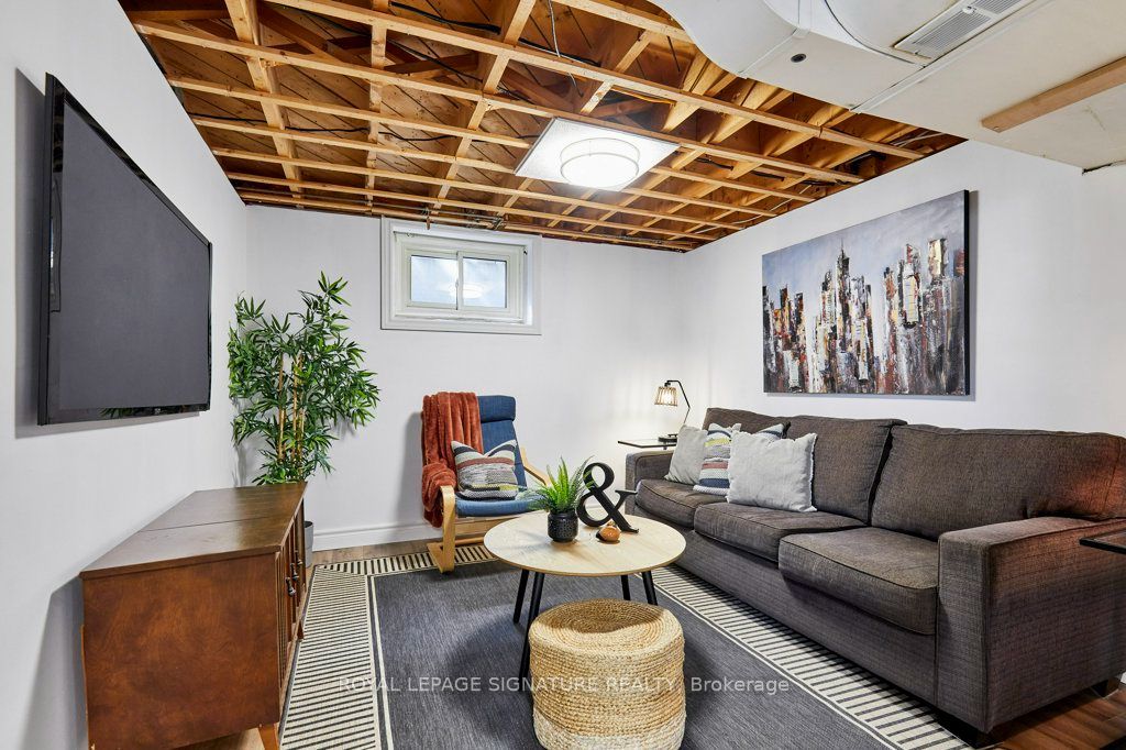 74 Forest Road Property Photo 14
