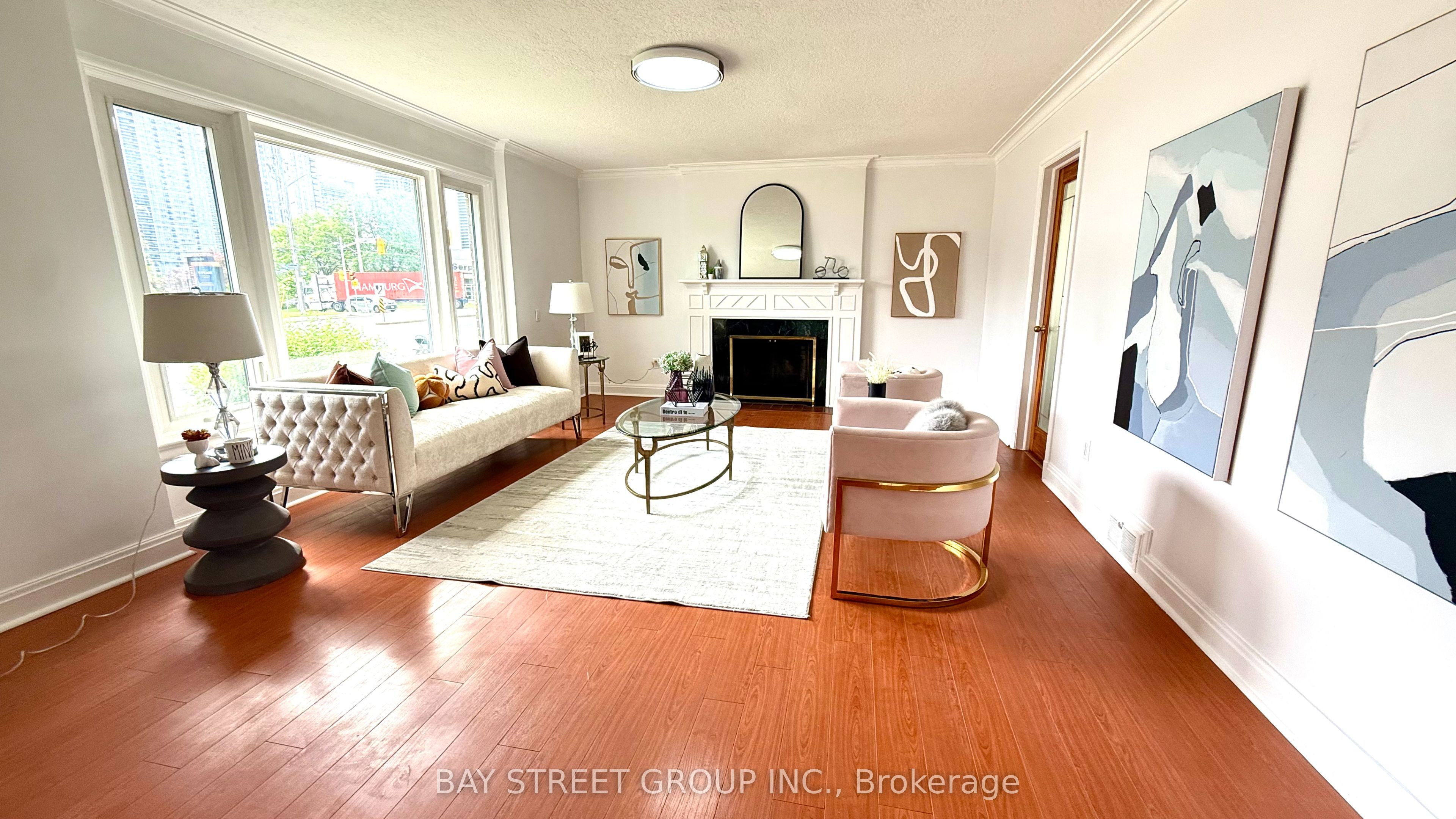 2212 Kennedy Road Property Photo 2