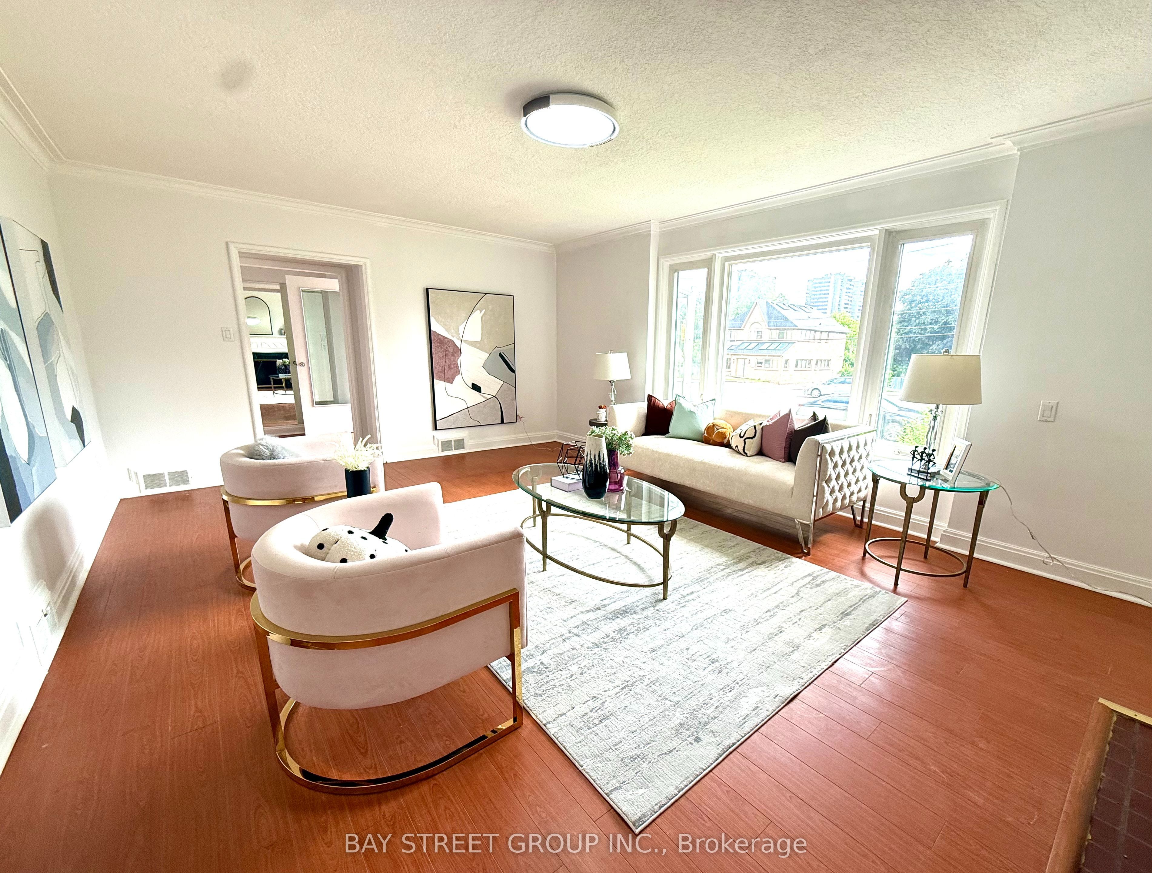 2212 Kennedy Road Property Photo 3