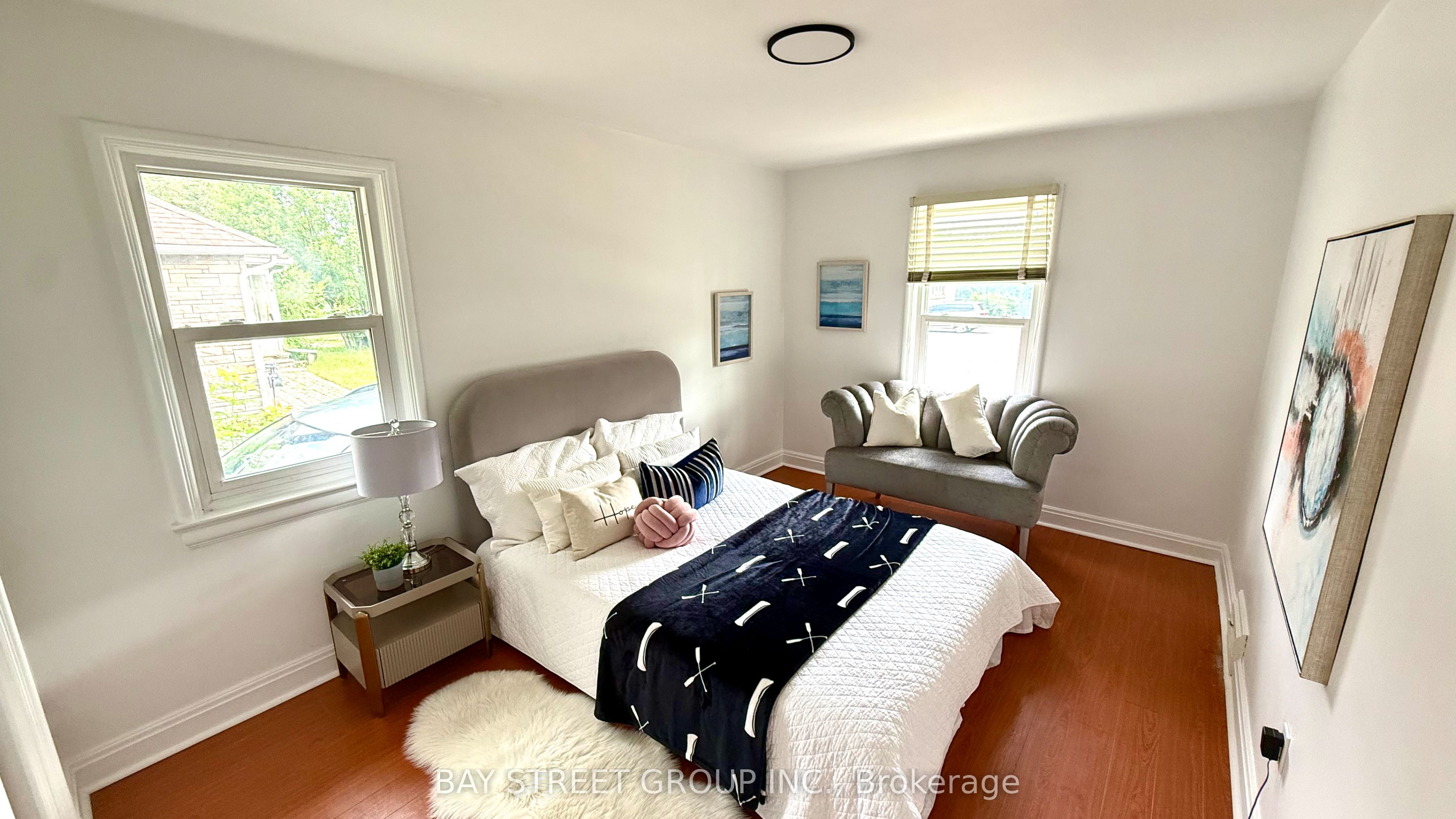2212 Kennedy Road Property Photo 6