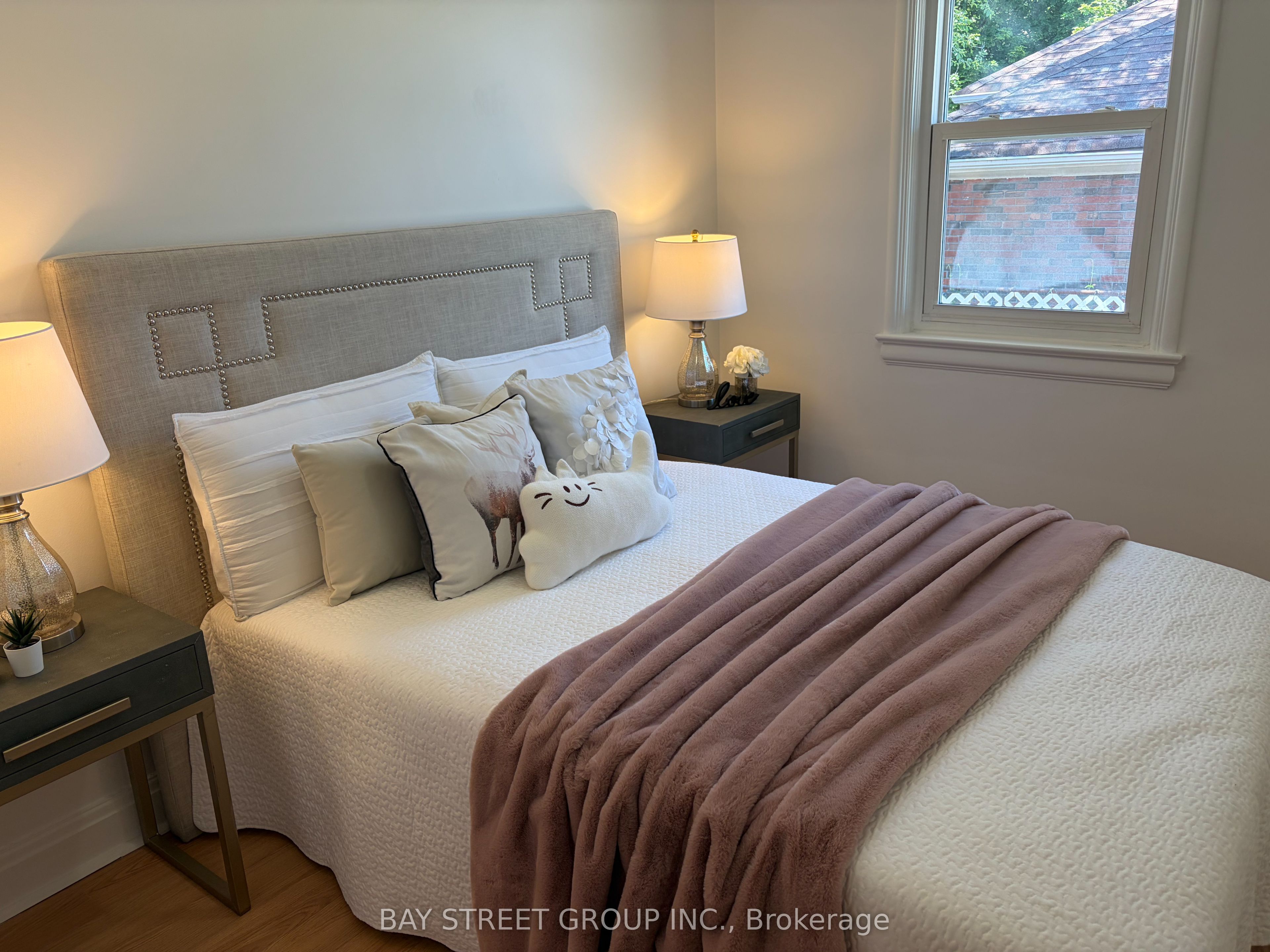 2212 Kennedy Road Property Photo 7
