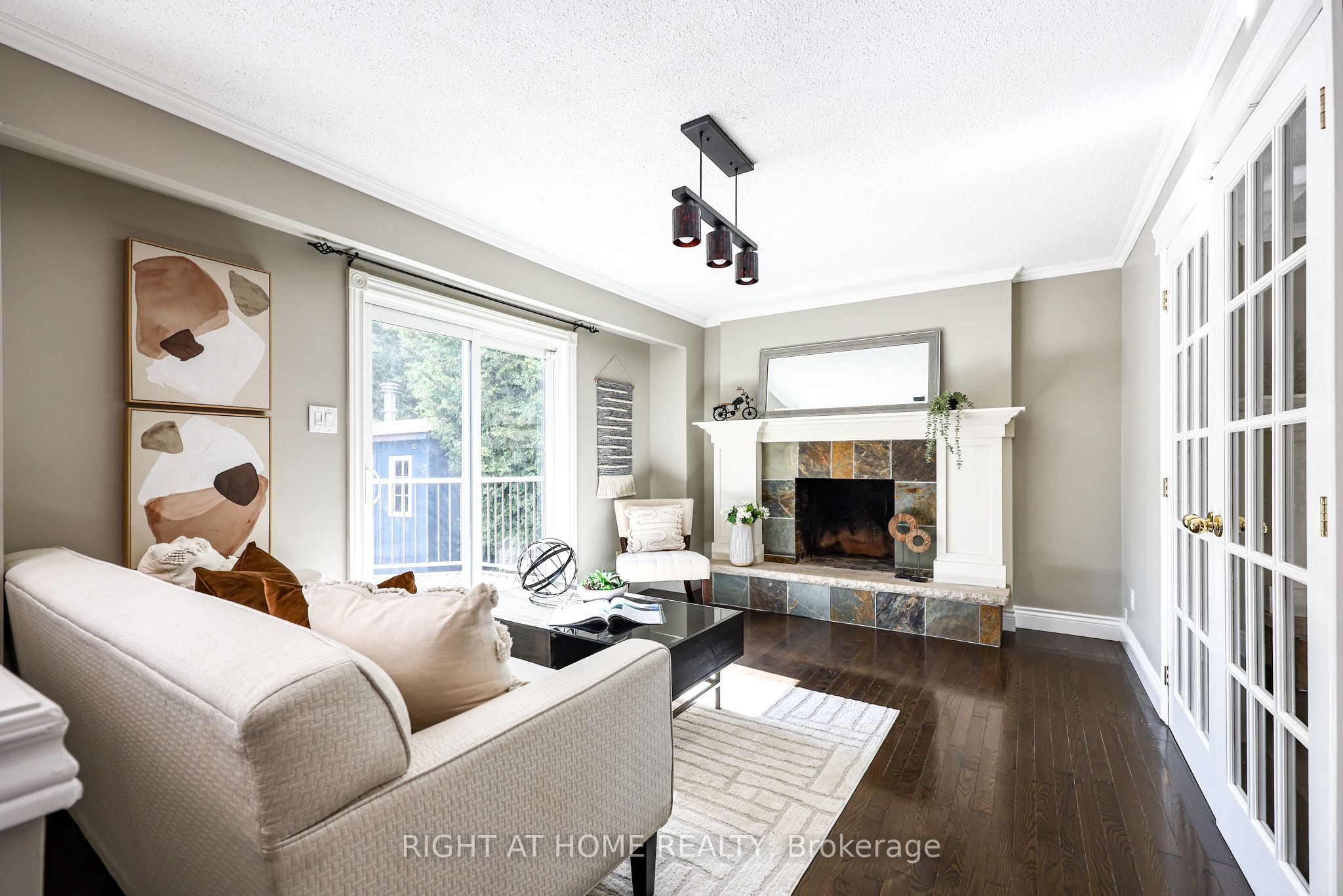 65 Anstead Crescent Property Photo 7