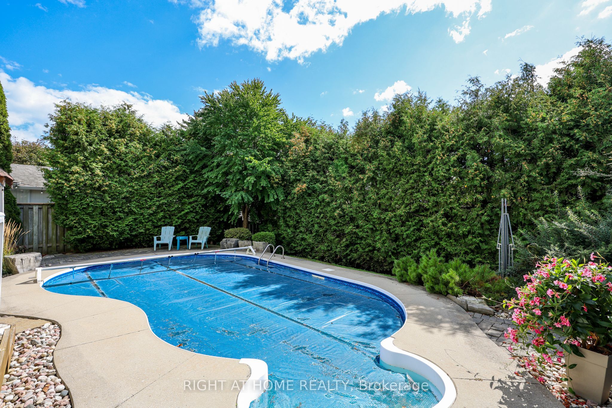 65 Anstead Crescent Property Photo 32