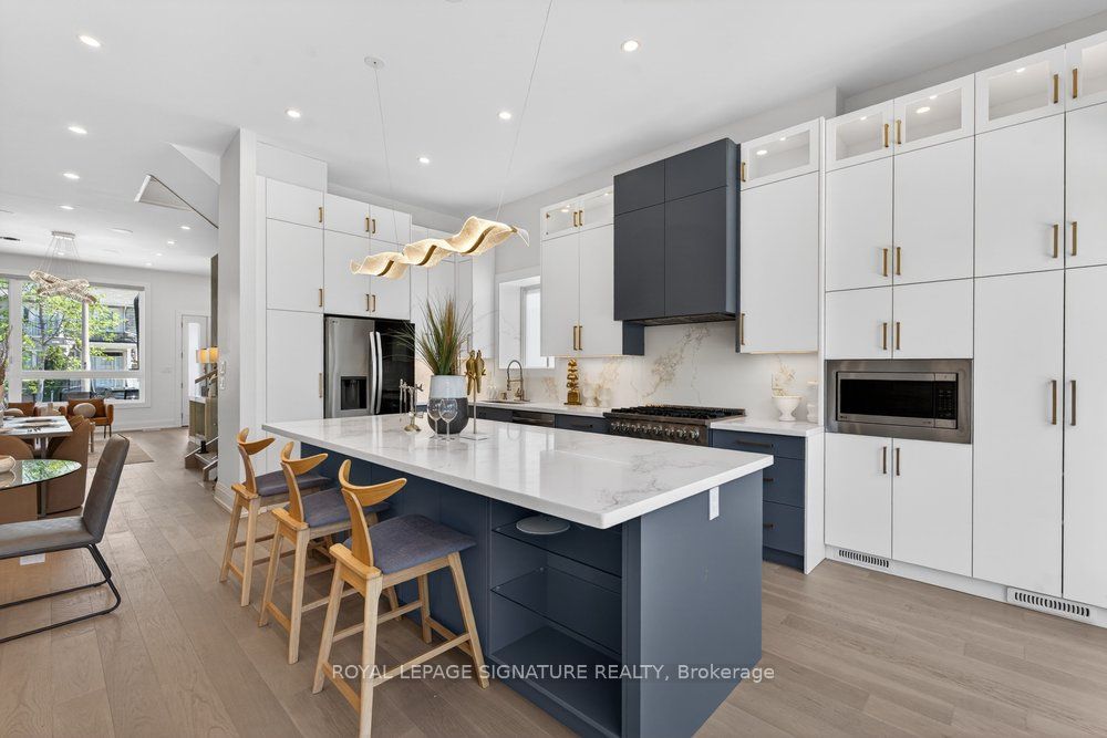 260 Dewhurst Boulevard N Property Photo 15