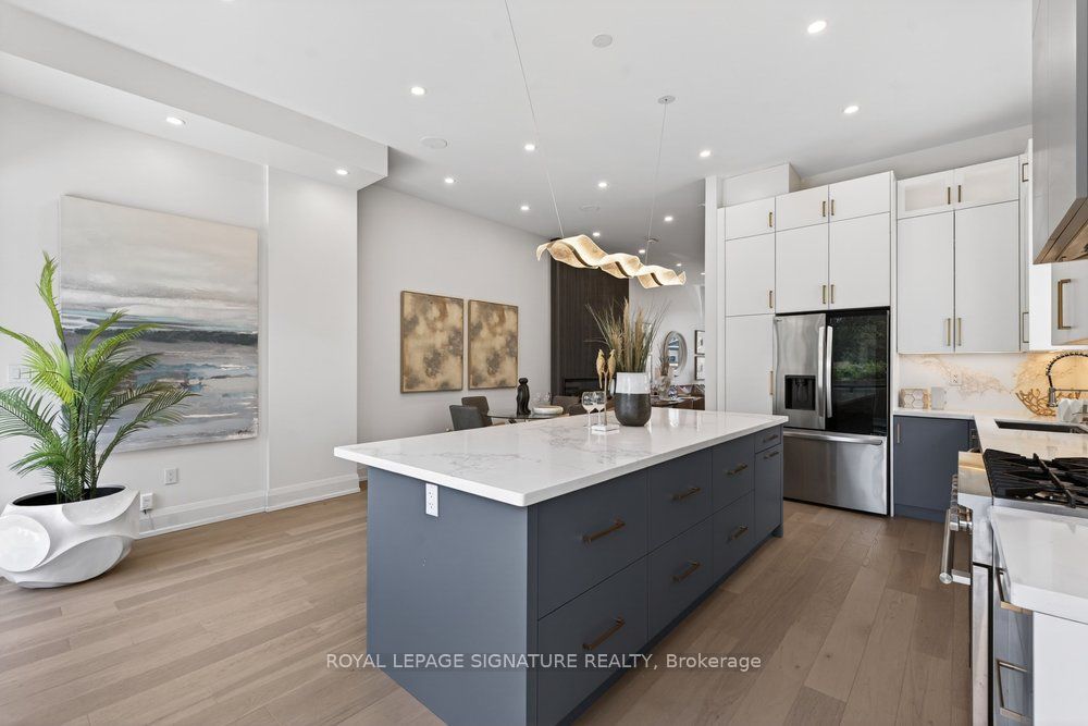 260 Dewhurst Boulevard N Property Photo 16