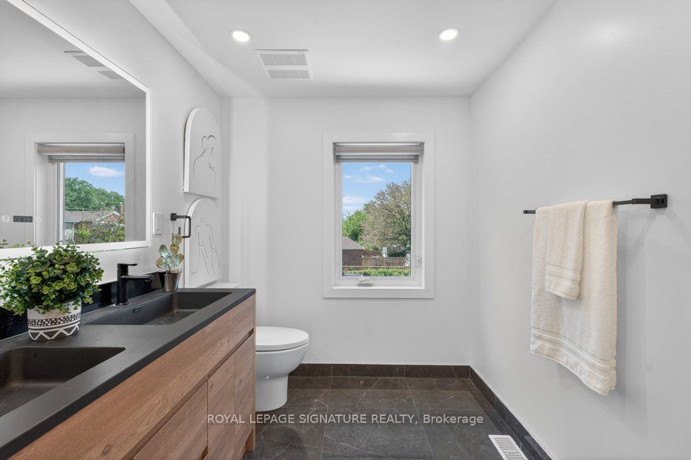 260 Dewhurst Boulevard N Property Photo 27