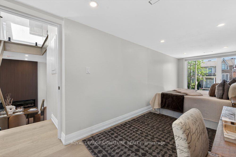 260 Dewhurst Boulevard N Property Photo 37