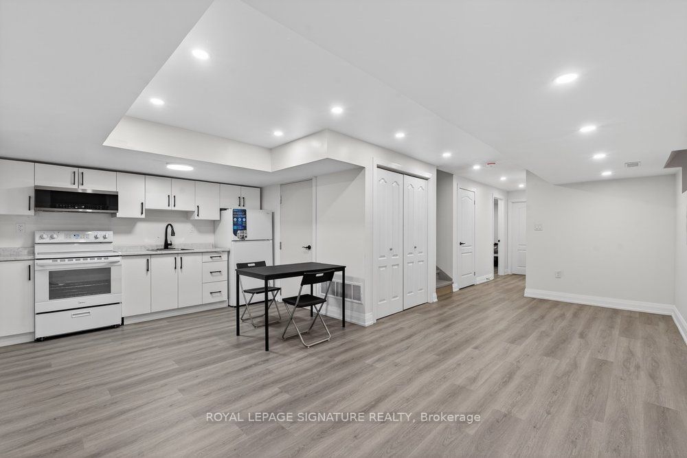 260 Dewhurst Boulevard N Property Photo 40